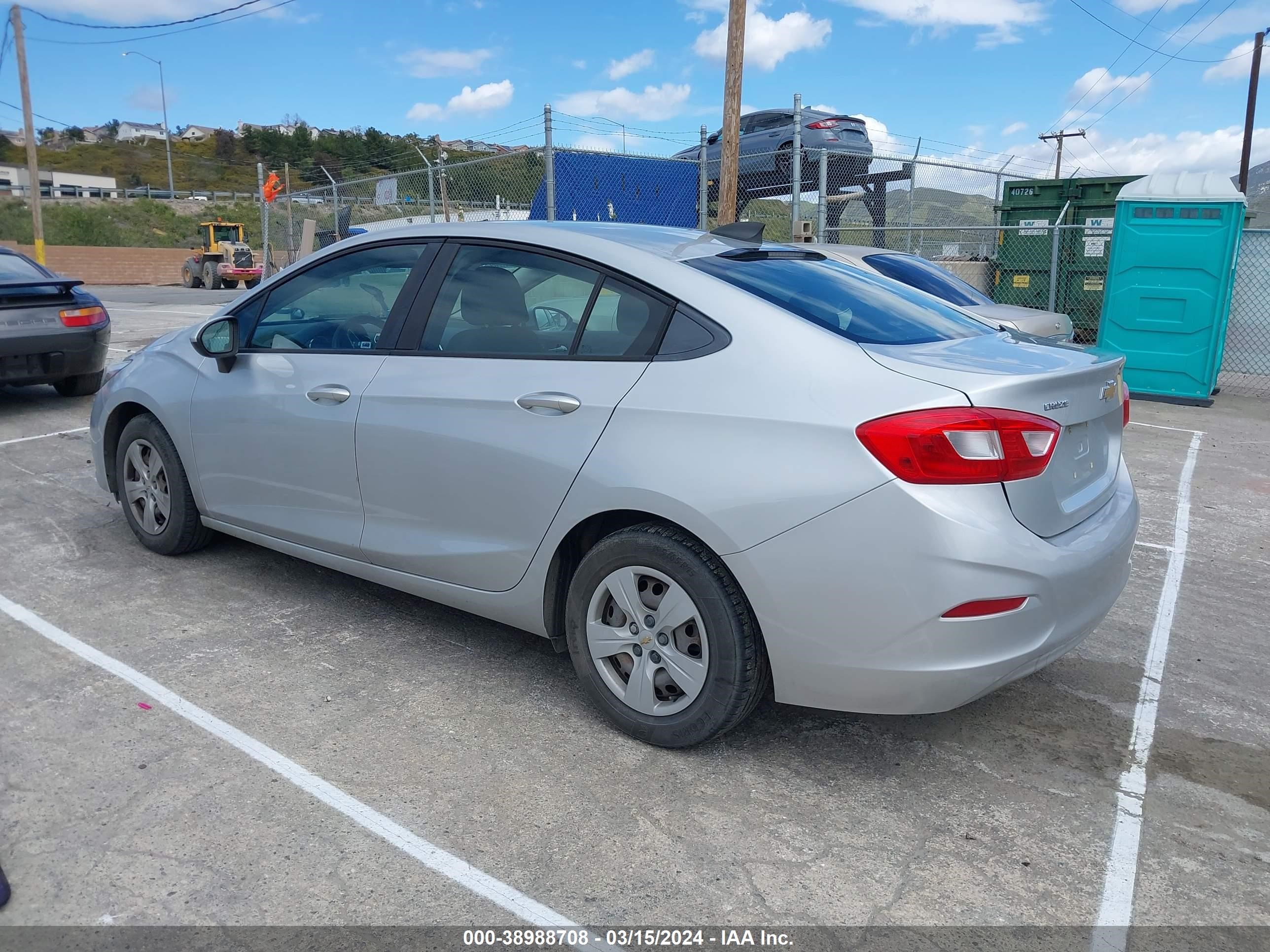 Photo 2 VIN: 1G1BC5SM7H7149448 - CHEVROLET CRUZE 