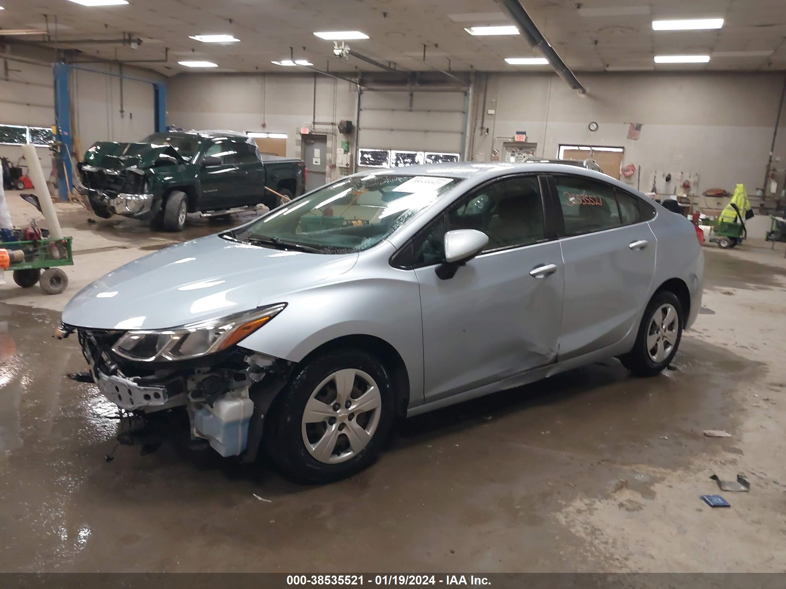 Photo 1 VIN: 1G1BC5SM7H7177718 - CHEVROLET CRUZE 