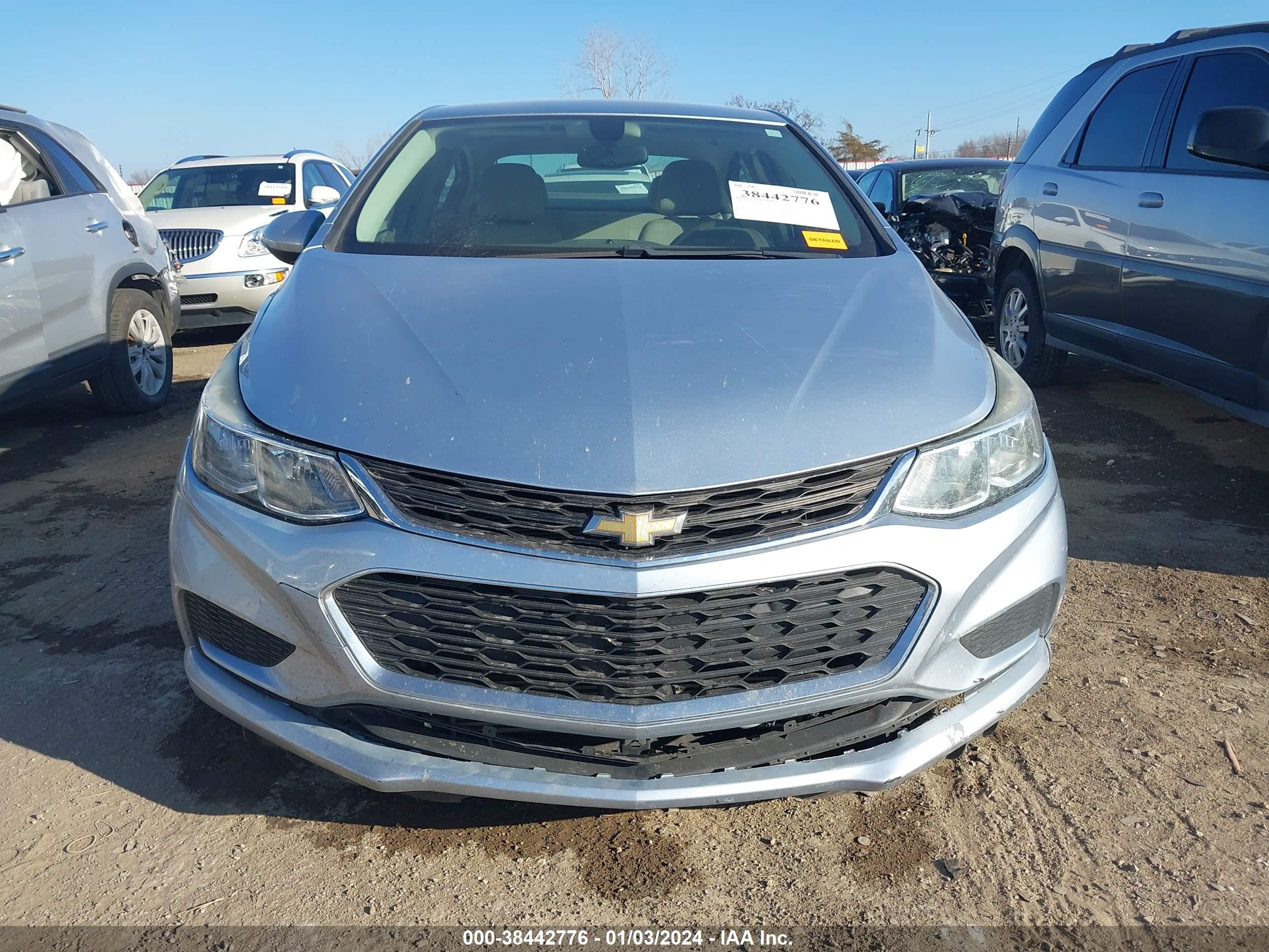 Photo 11 VIN: 1G1BC5SM7J7108193 - CHEVROLET CRUZE 