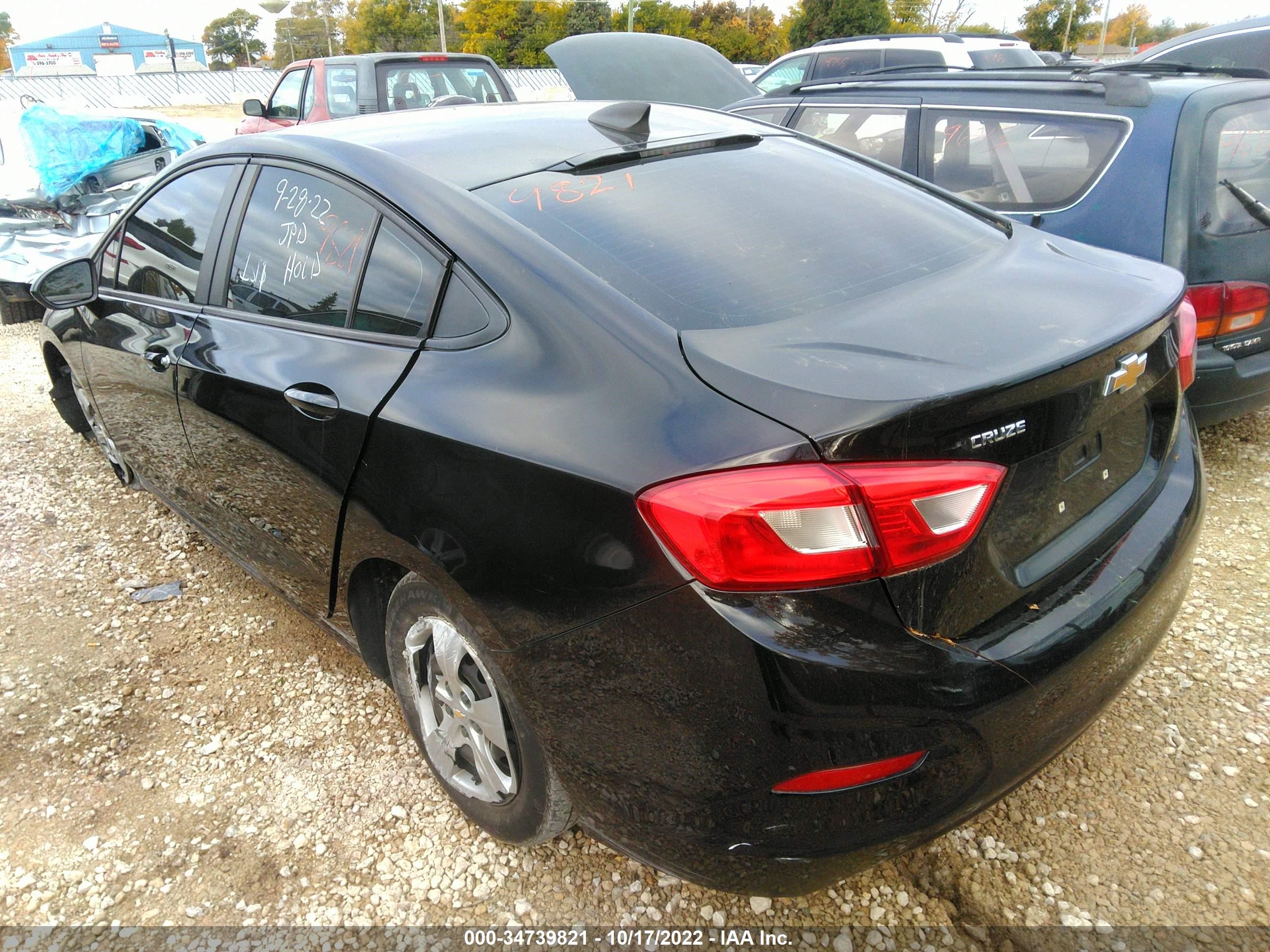 Photo 2 VIN: 1G1BC5SM7J7124698 - CHEVROLET CRUZE 