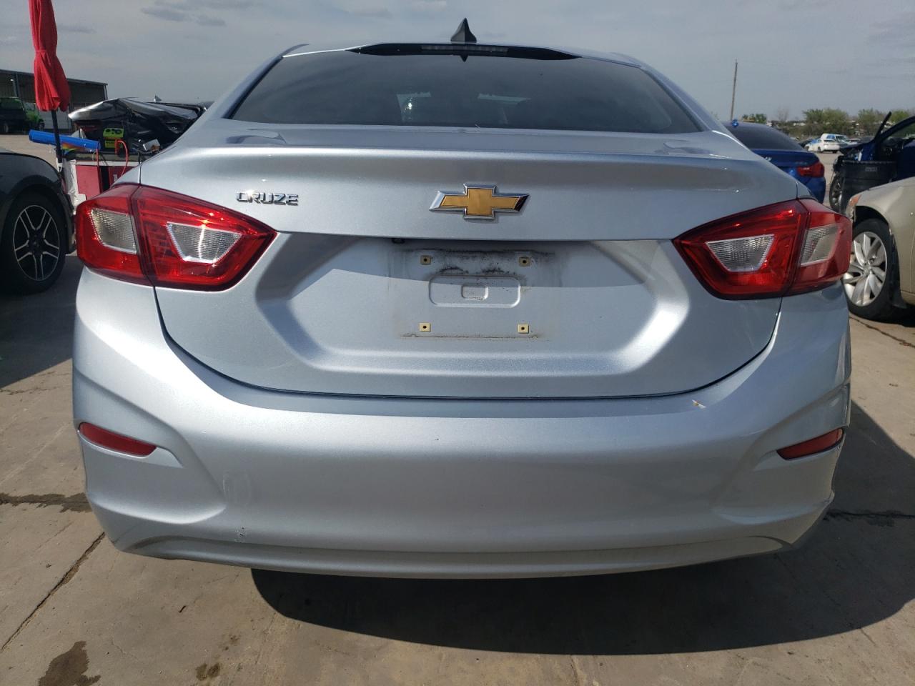 Photo 5 VIN: 1G1BC5SM7J7220198 - CHEVROLET CRUZE 