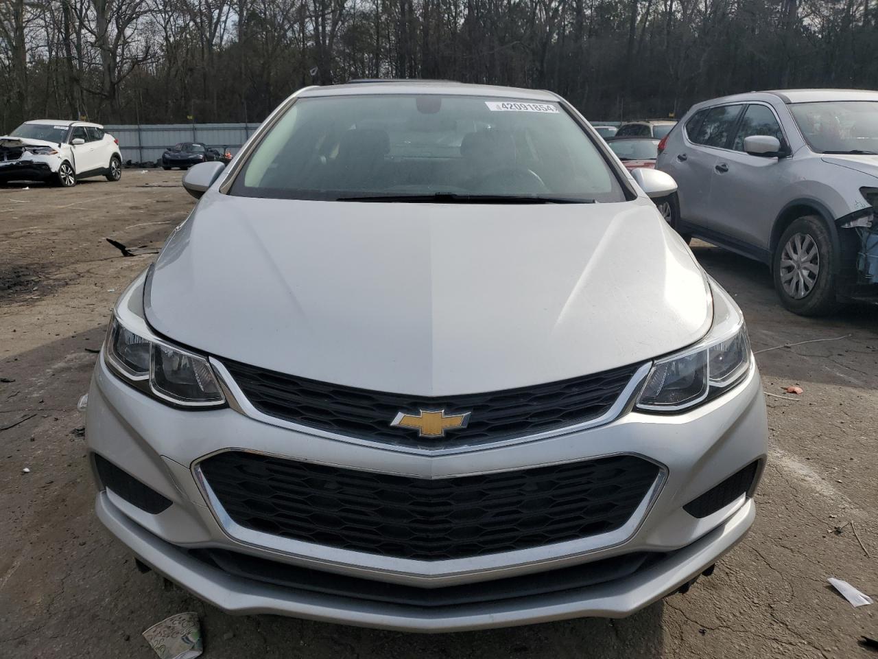 Photo 4 VIN: 1G1BC5SM7J7236479 - CHEVROLET CRUZE 