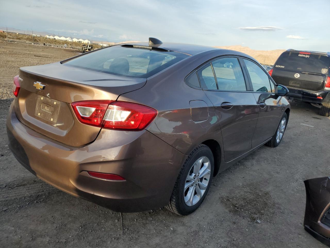 Photo 2 VIN: 1G1BC5SM7K7122290 - CHEVROLET CRUZE 