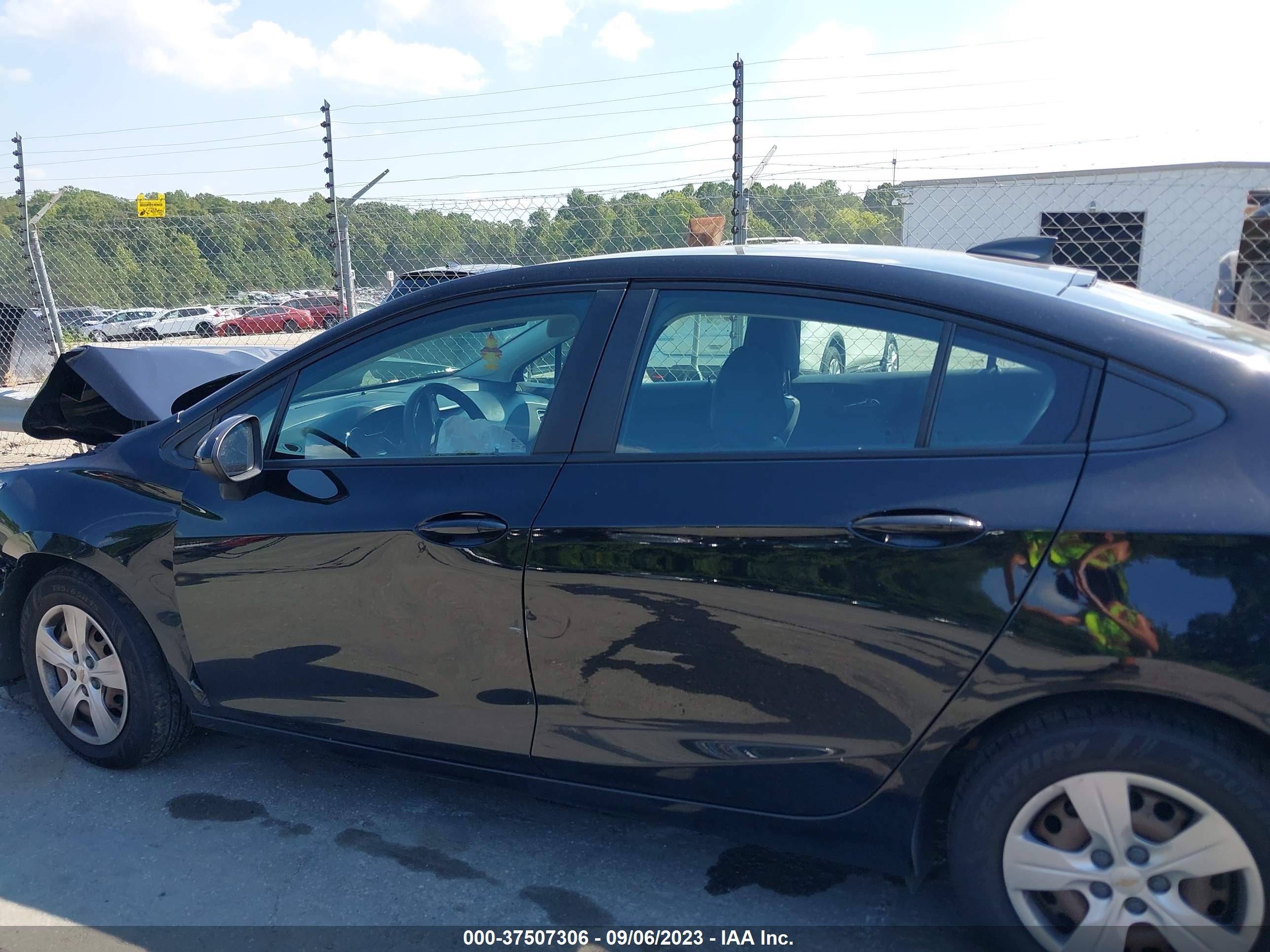 Photo 12 VIN: 1G1BC5SM8J7240380 - CHEVROLET CRUZE 