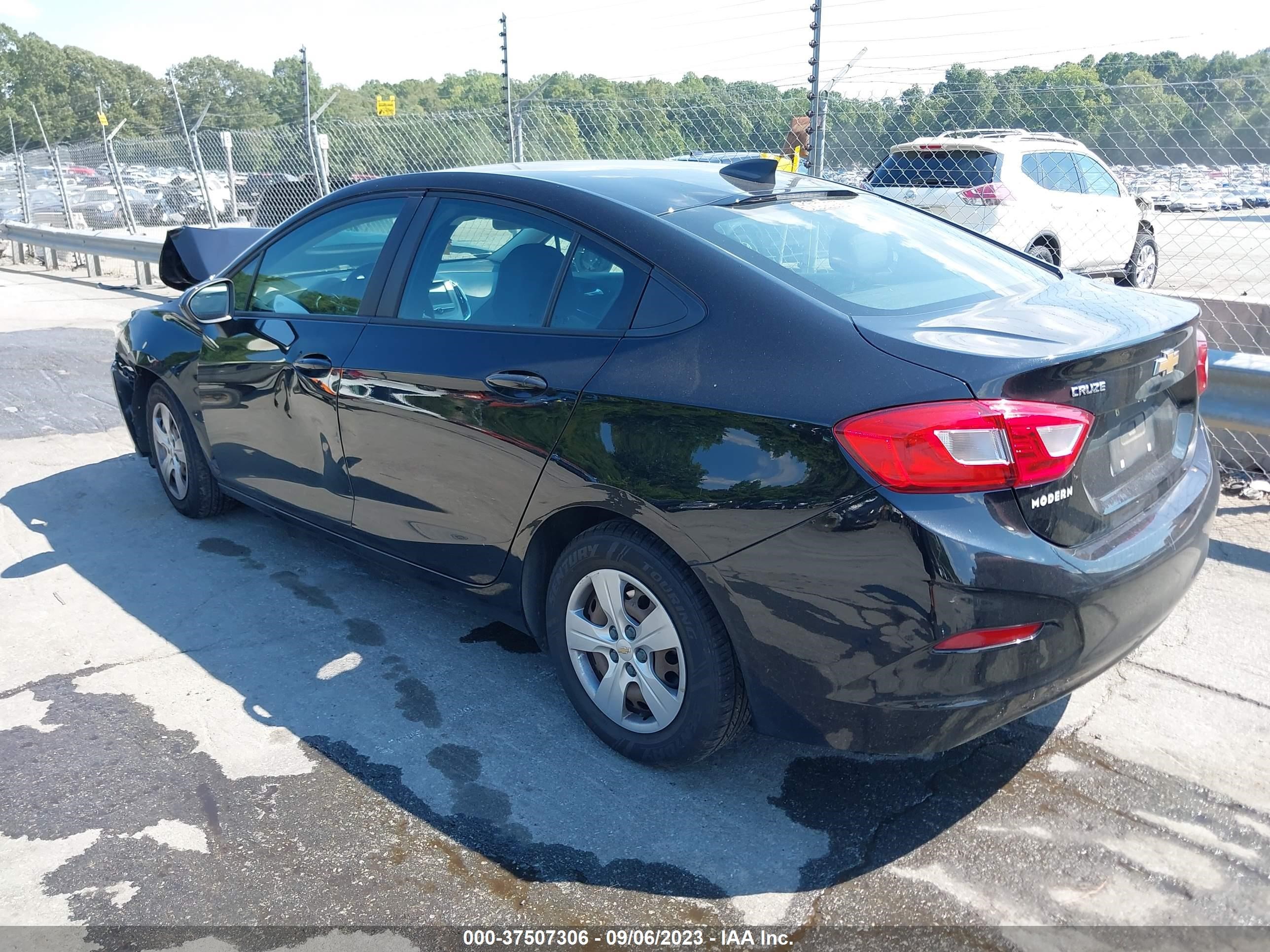 Photo 2 VIN: 1G1BC5SM8J7240380 - CHEVROLET CRUZE 