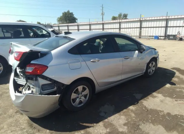 Photo 3 VIN: 1G1BC5SMXJ7124758 - CHEVROLET CRUZE 