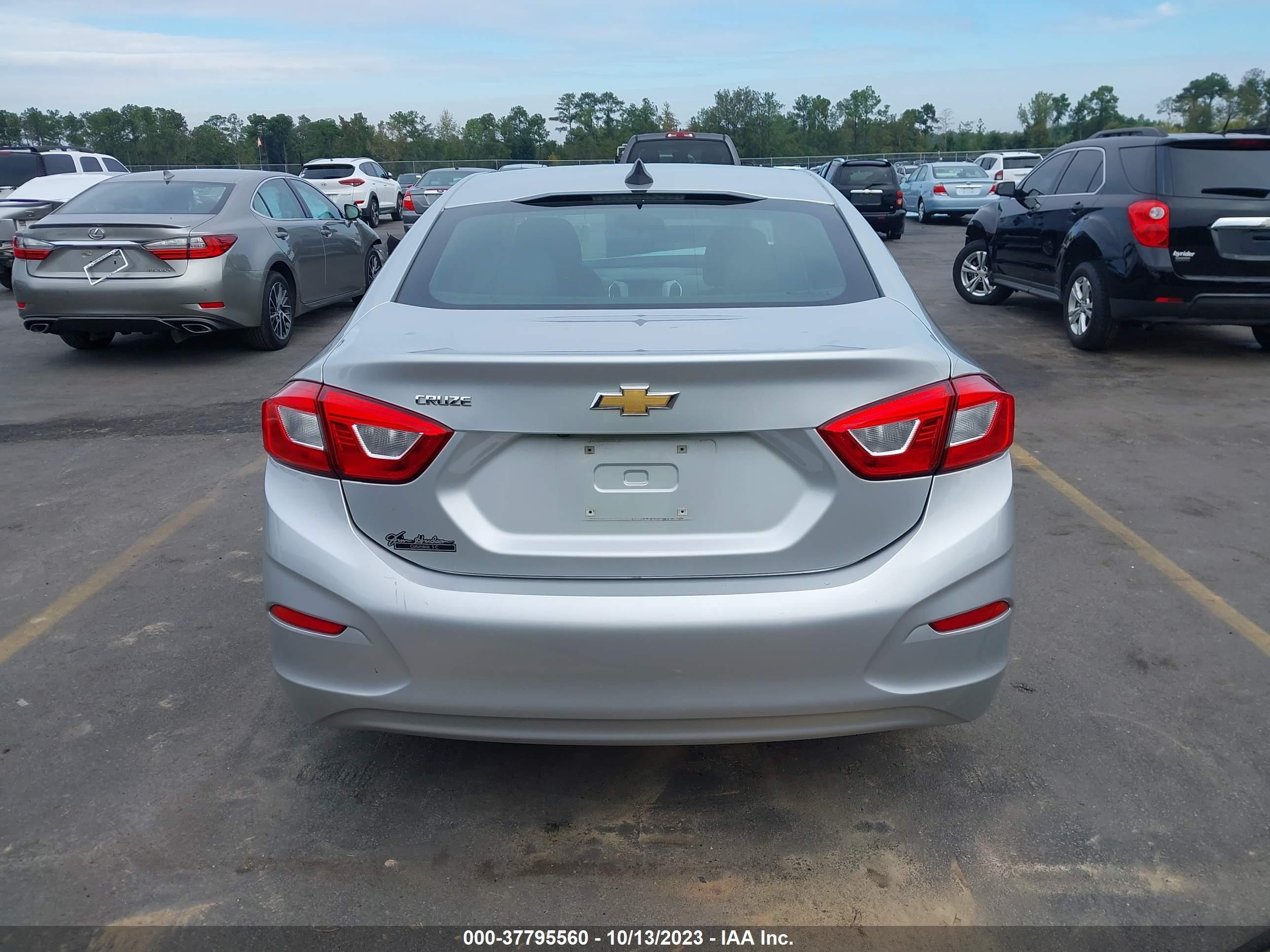 Photo 15 VIN: 1G1BC5SMXJ7160952 - CHEVROLET CRUZE 