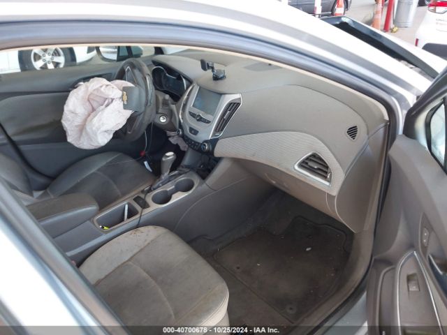 Photo 4 VIN: 1G1BC5SMXJ7191327 - CHEVROLET CRUZE 