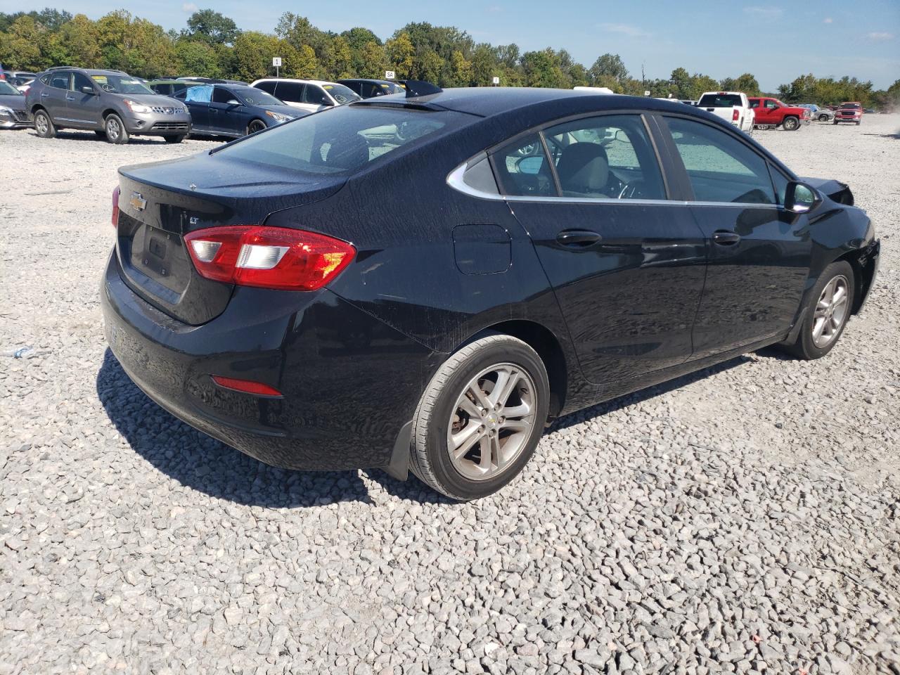 Photo 2 VIN: 1G1BE5SM0H7115670 - CHEVROLET CRUZE 