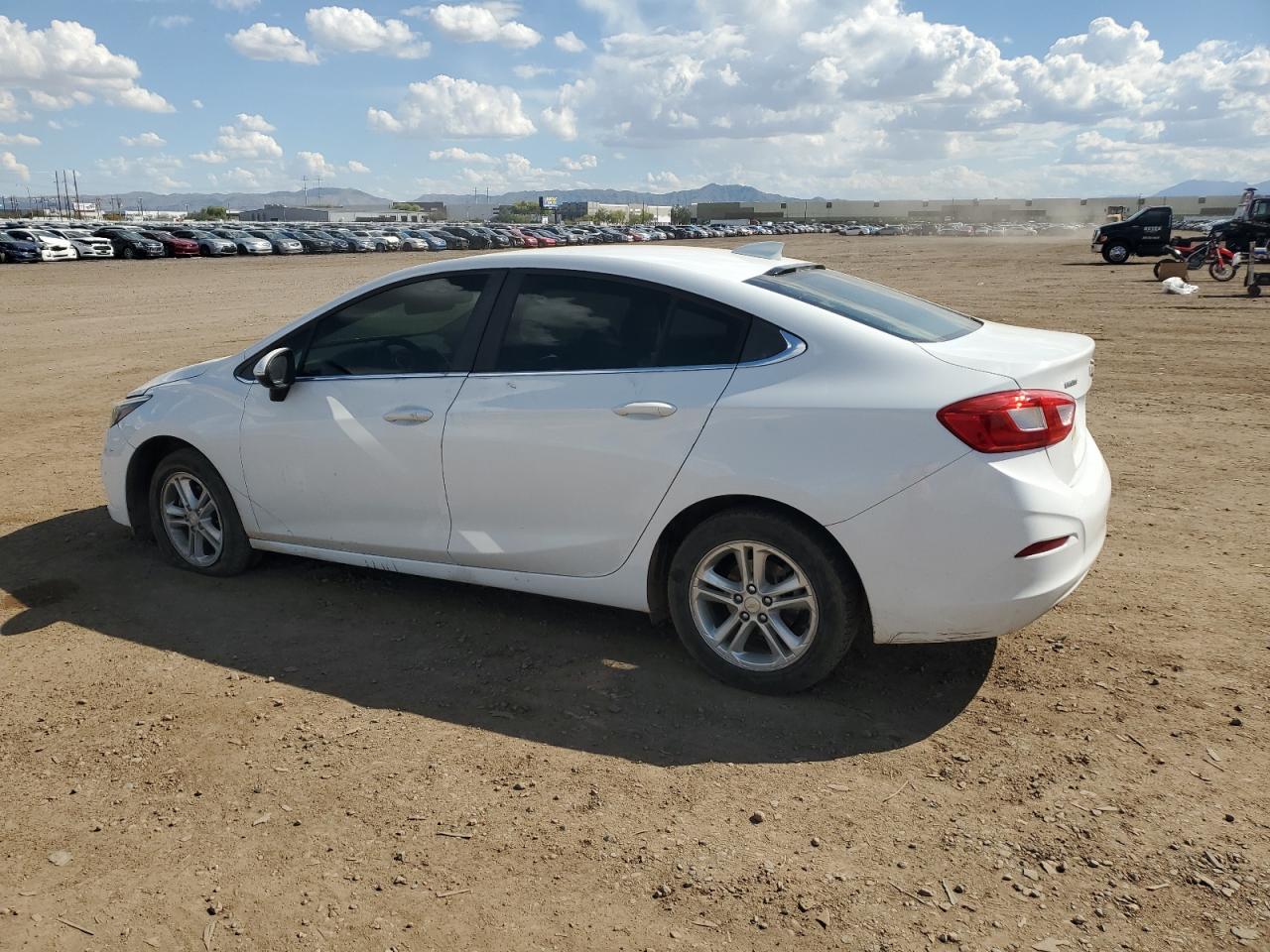 Photo 1 VIN: 1G1BE5SM0H7203294 - CHEVROLET CRUZE 