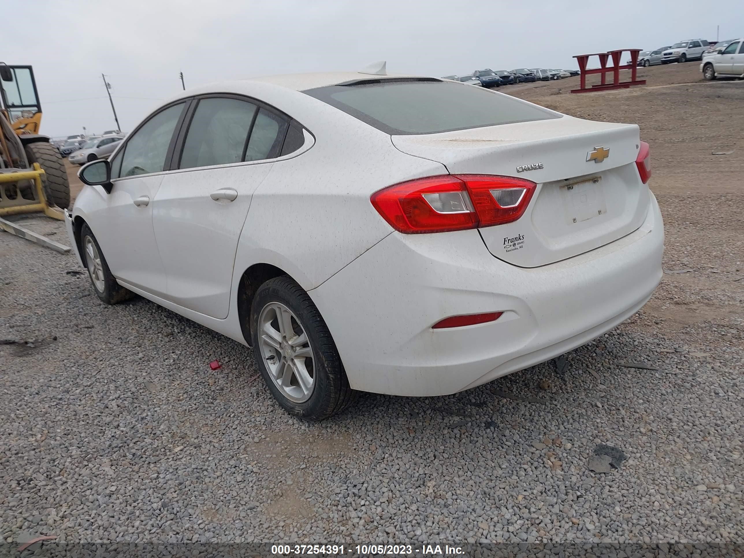 Photo 2 VIN: 1G1BE5SM0H7240653 - CHEVROLET CRUZE 