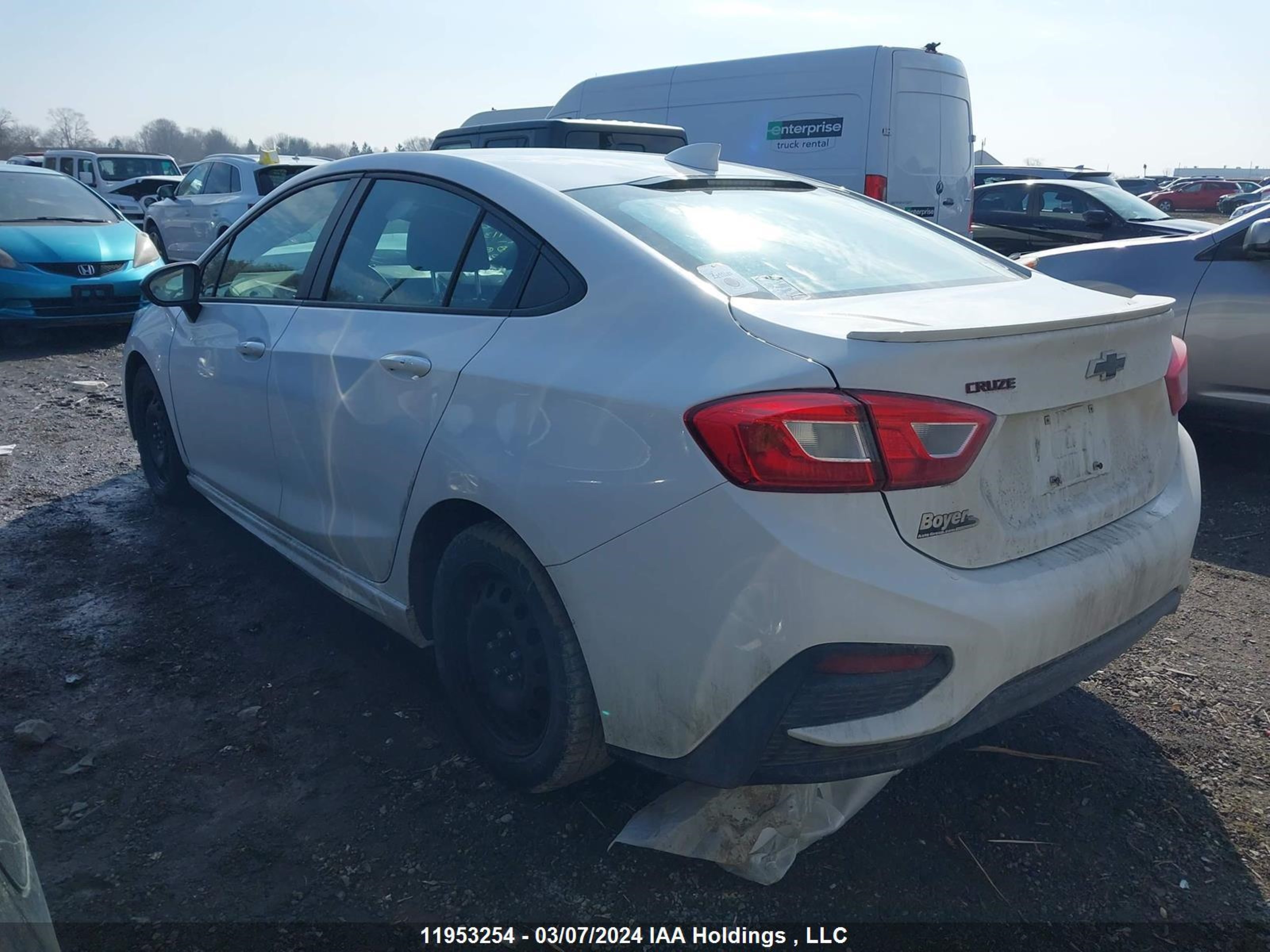 Photo 2 VIN: 1G1BE5SM0J7113987 - CHEVROLET CRUZE 