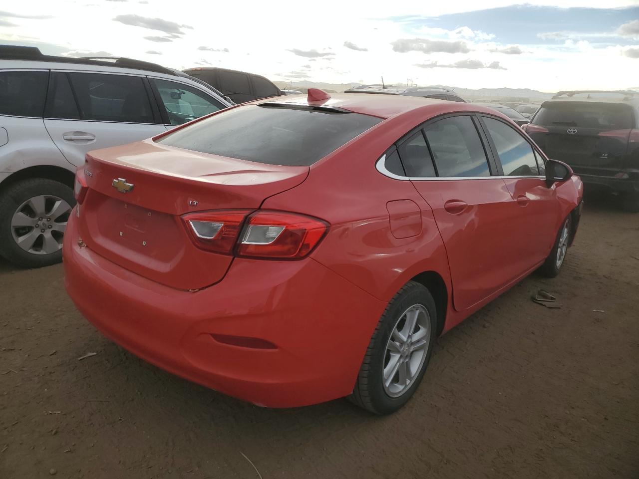 Photo 2 VIN: 1G1BE5SM0J7131342 - CHEVROLET CRUZE 