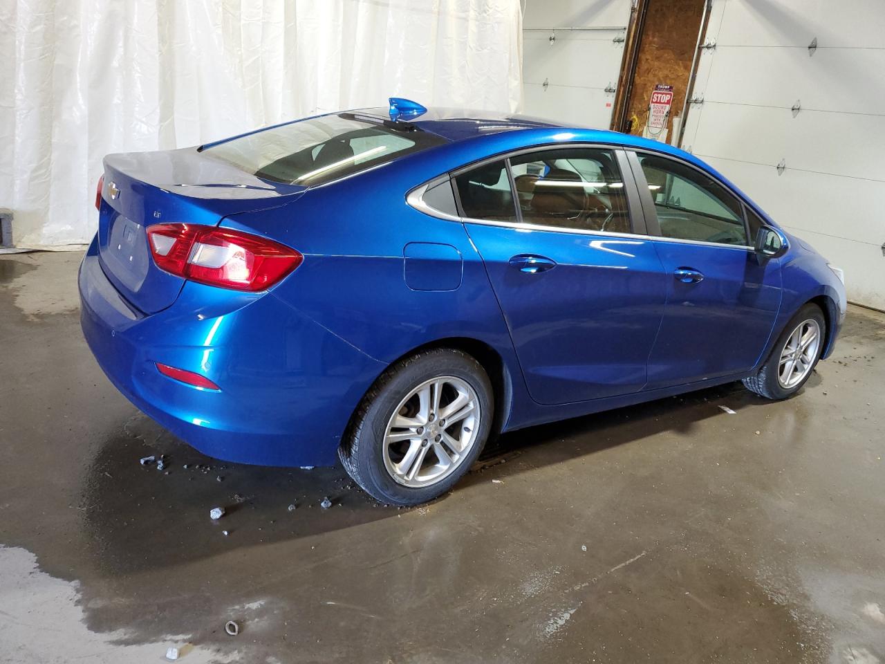 Photo 2 VIN: 1G1BE5SM0J7137285 - CHEVROLET CRUZE 