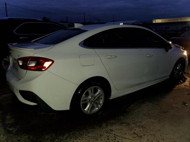 Photo 2 VIN: 1G1BE5SM0J7137707 - CHEVROLET CRUZE 