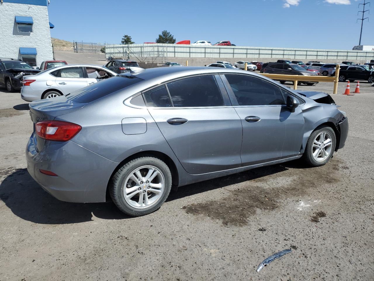 Photo 2 VIN: 1G1BE5SM0J7222367 - CHEVROLET CRUZE 