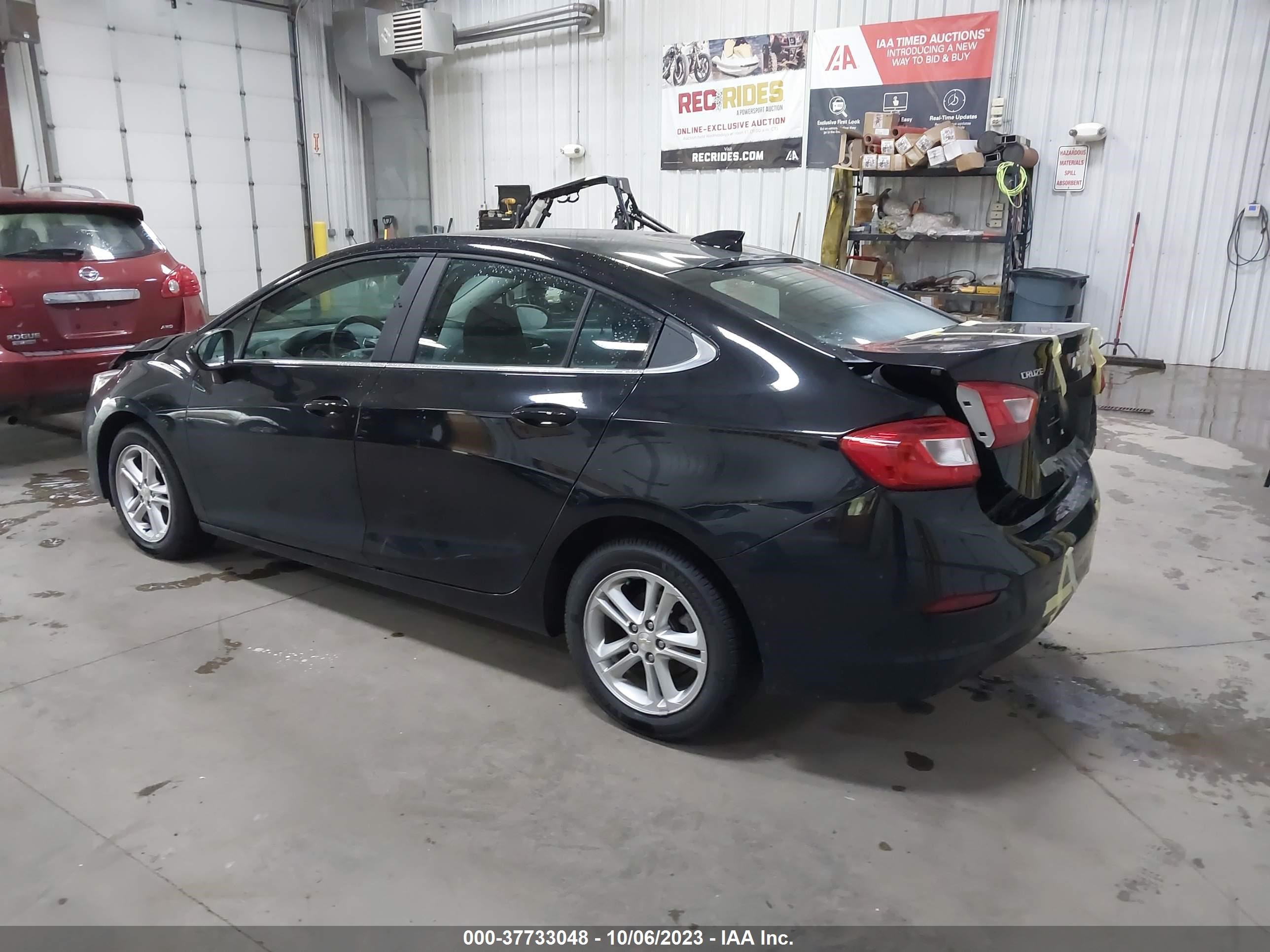 Photo 2 VIN: 1G1BE5SM1H7139377 - CHEVROLET CRUZE 