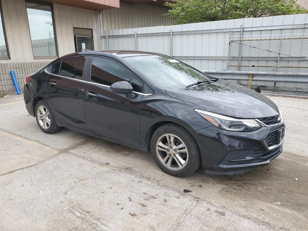 Photo 3 VIN: 1G1BE5SM1H7201652 - CHEVROLET CRUZE 