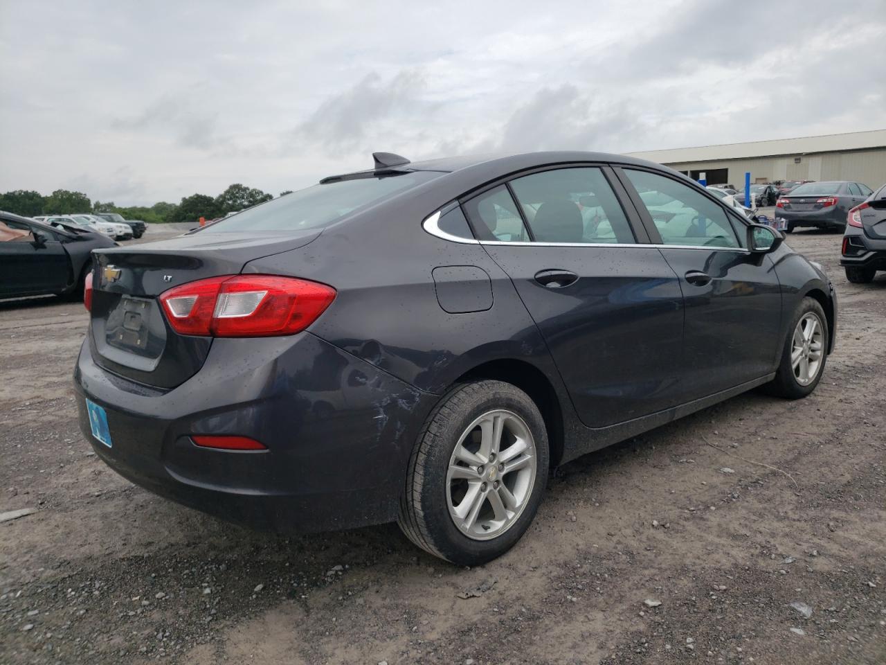 Photo 2 VIN: 1G1BE5SM1H7227412 - CHEVROLET CRUZE 