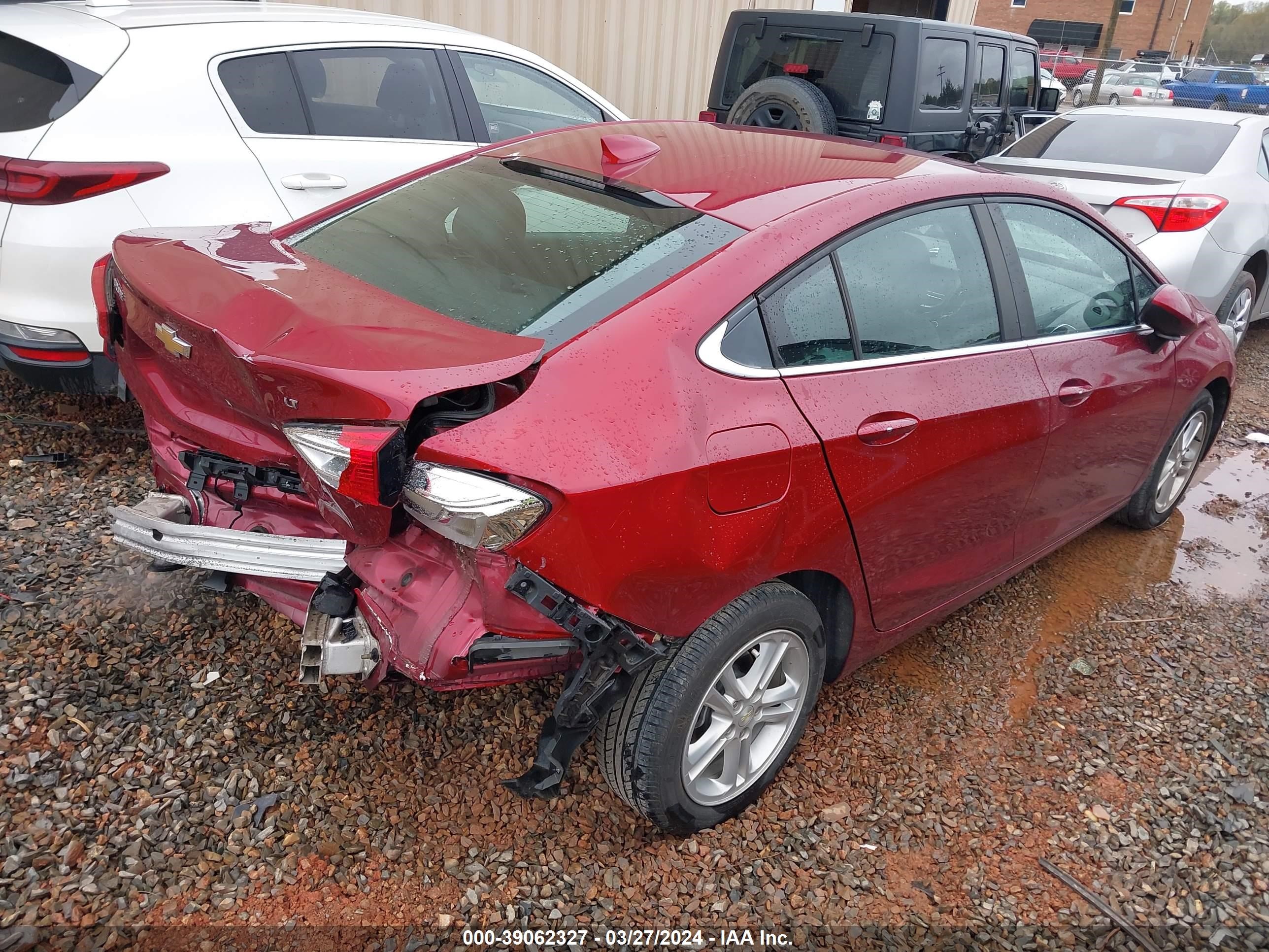 Photo 3 VIN: 1G1BE5SM1J7111357 - CHEVROLET CRUZE 