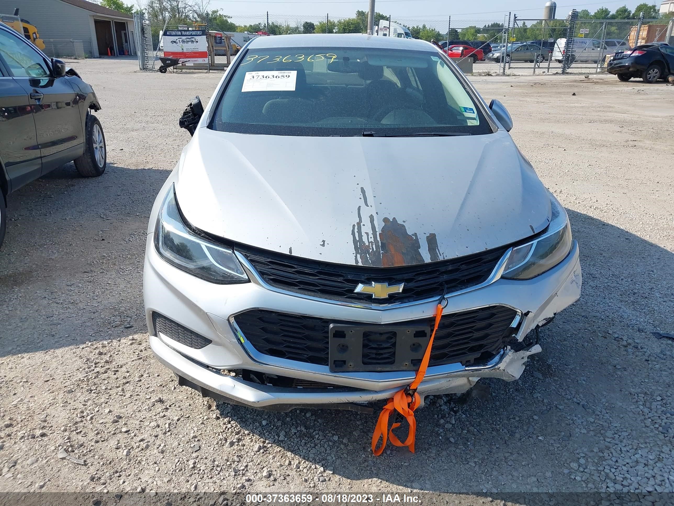 Photo 11 VIN: 1G1BE5SM1J7163488 - CHEVROLET CRUZE 