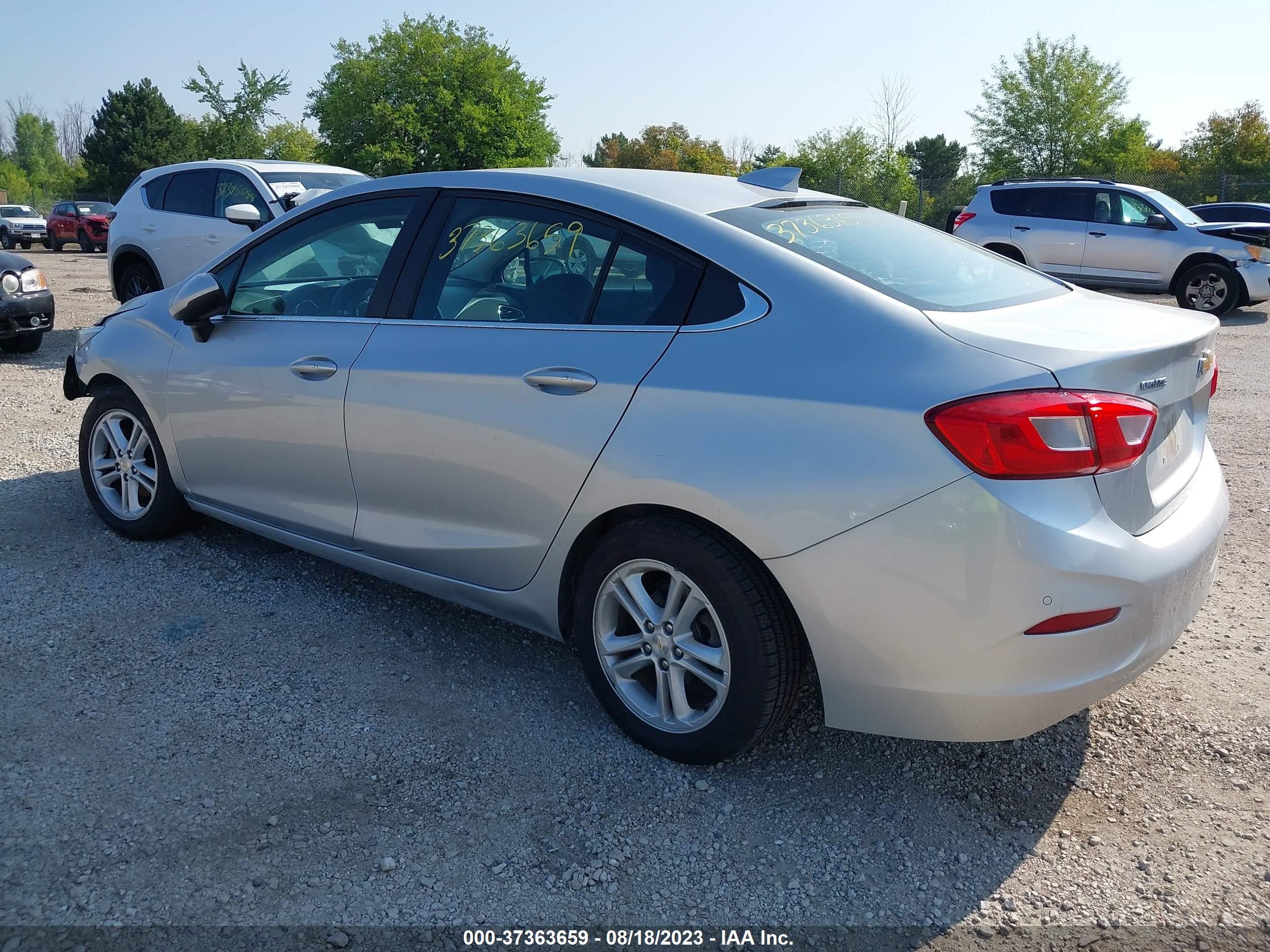 Photo 2 VIN: 1G1BE5SM1J7163488 - CHEVROLET CRUZE 