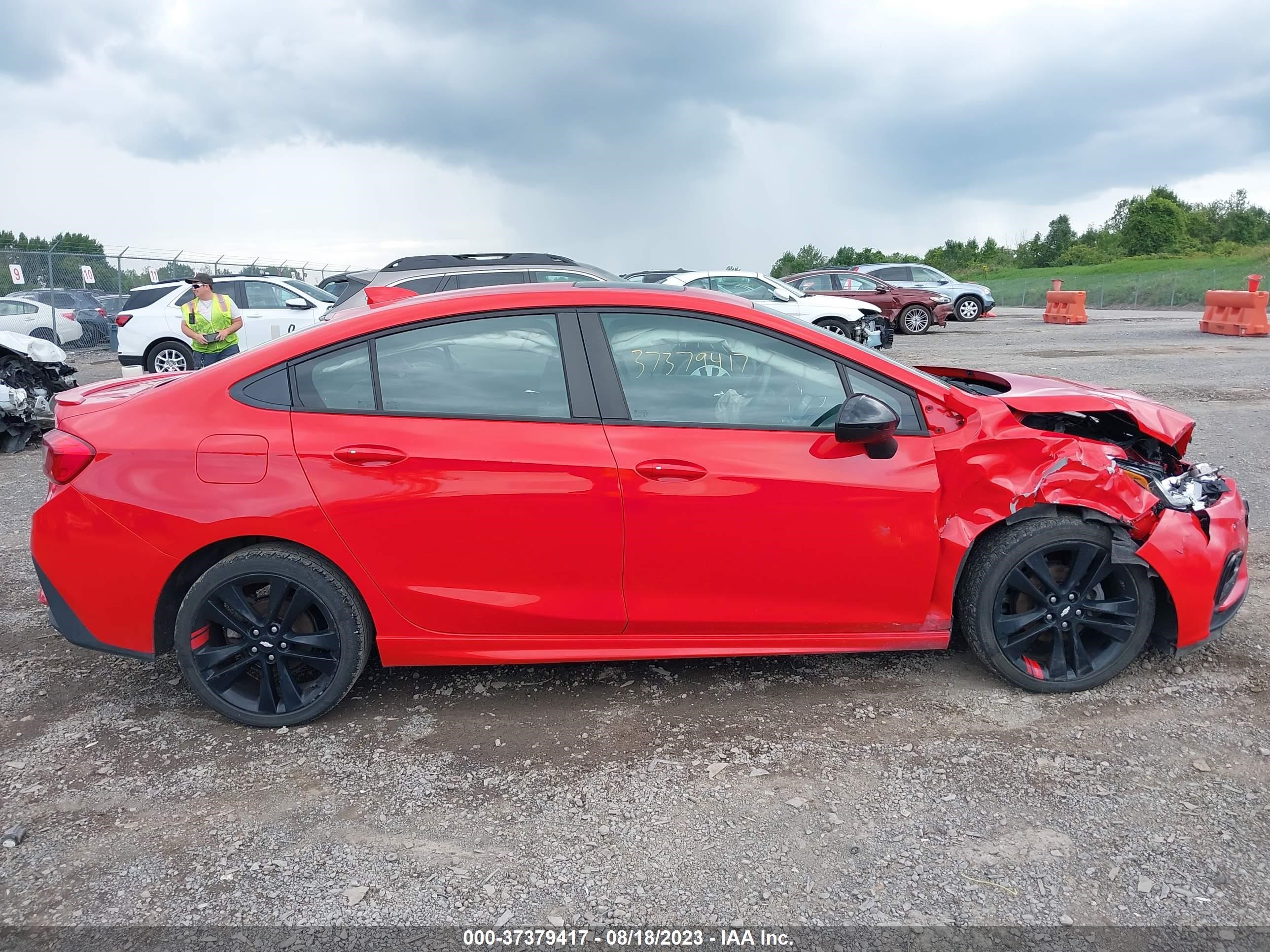 Photo 12 VIN: 1G1BE5SM1J7173017 - CHEVROLET CRUZE 