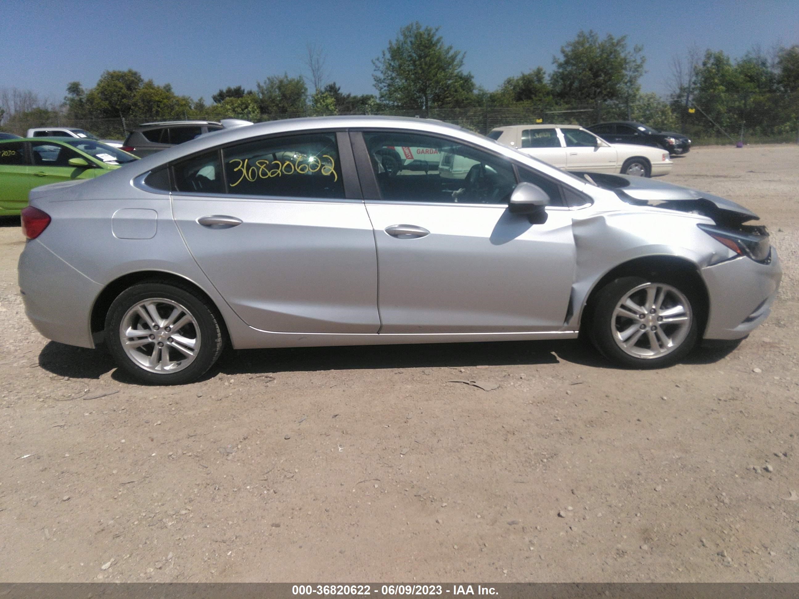 Photo 13 VIN: 1G1BE5SM1J7200877 - CHEVROLET CRUZE 