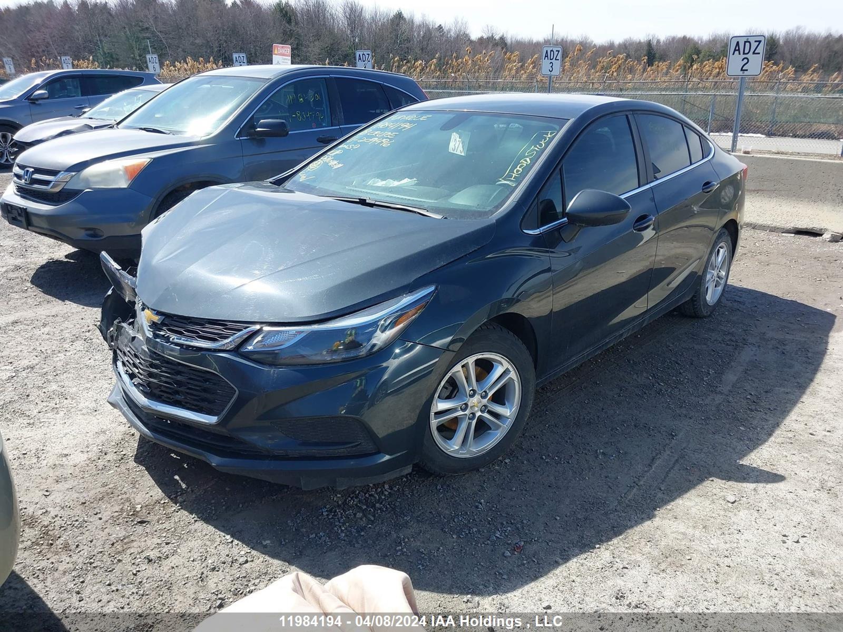 Photo 1 VIN: 1G1BE5SM1J7209496 - CHEVROLET CRUZE 