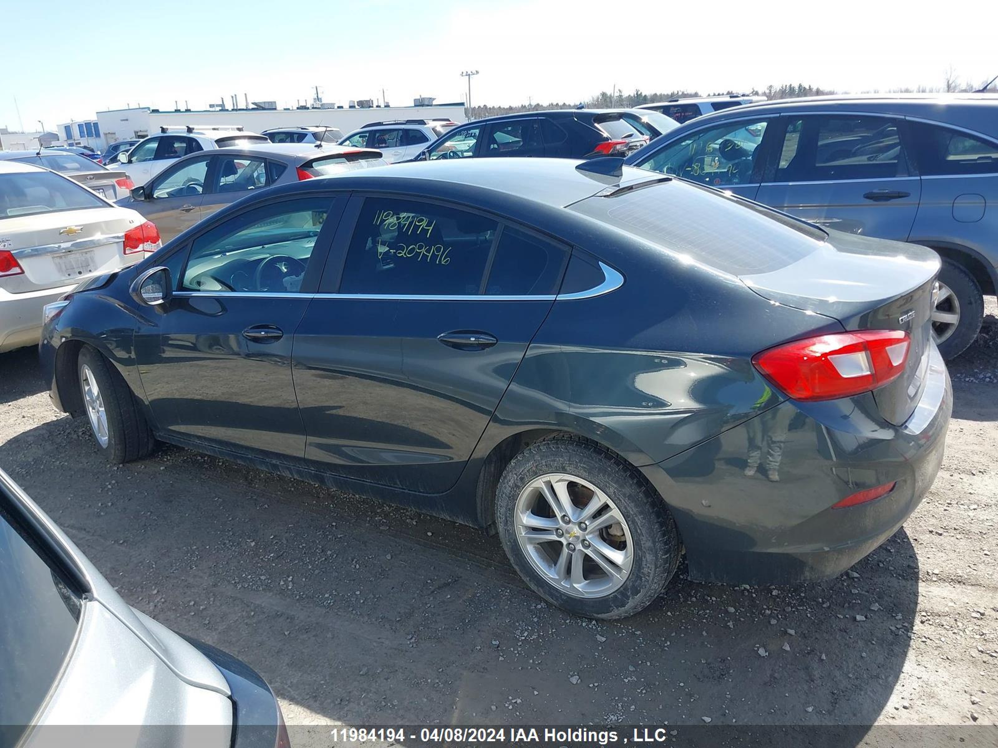 Photo 13 VIN: 1G1BE5SM1J7209496 - CHEVROLET CRUZE 