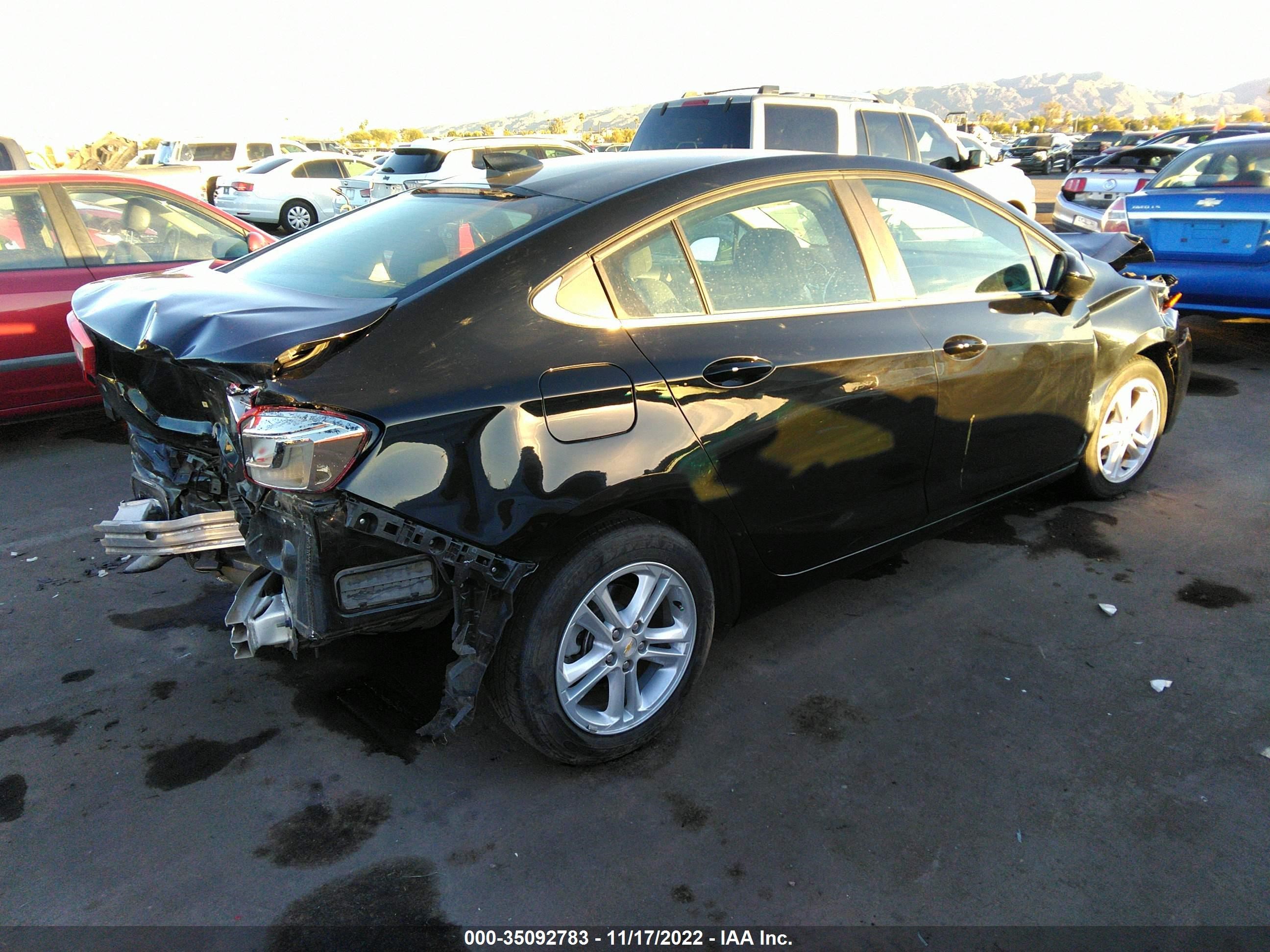 Photo 3 VIN: 1G1BE5SM1J7226993 - CHEVROLET CRUZE 