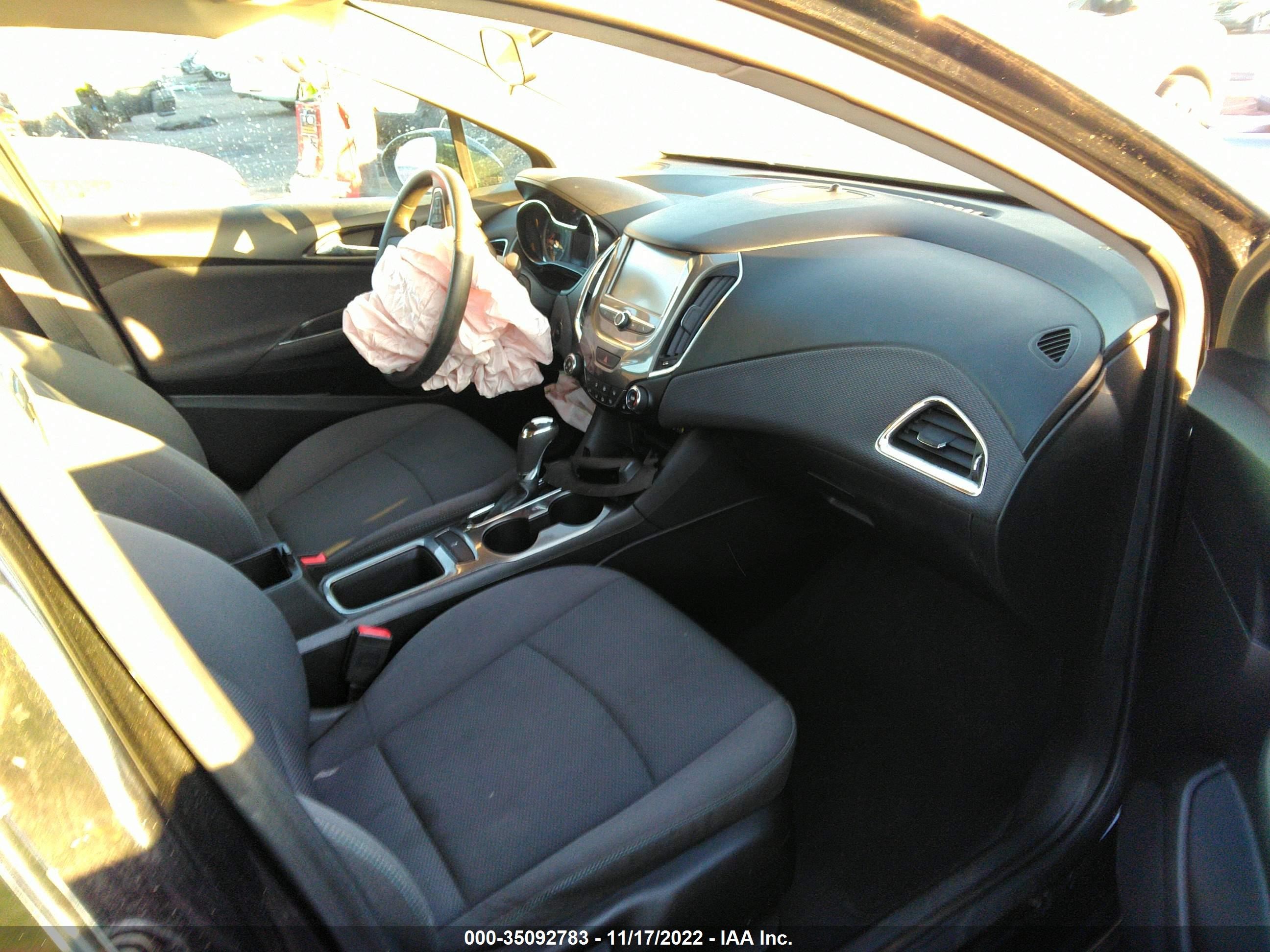 Photo 4 VIN: 1G1BE5SM1J7226993 - CHEVROLET CRUZE 