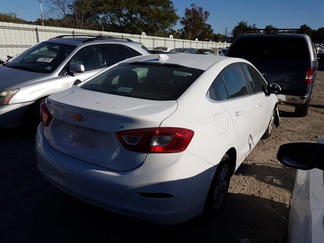 Photo 3 VIN: 1G1BE5SM1J7231787 - CHEVROLET CRUZE LT 