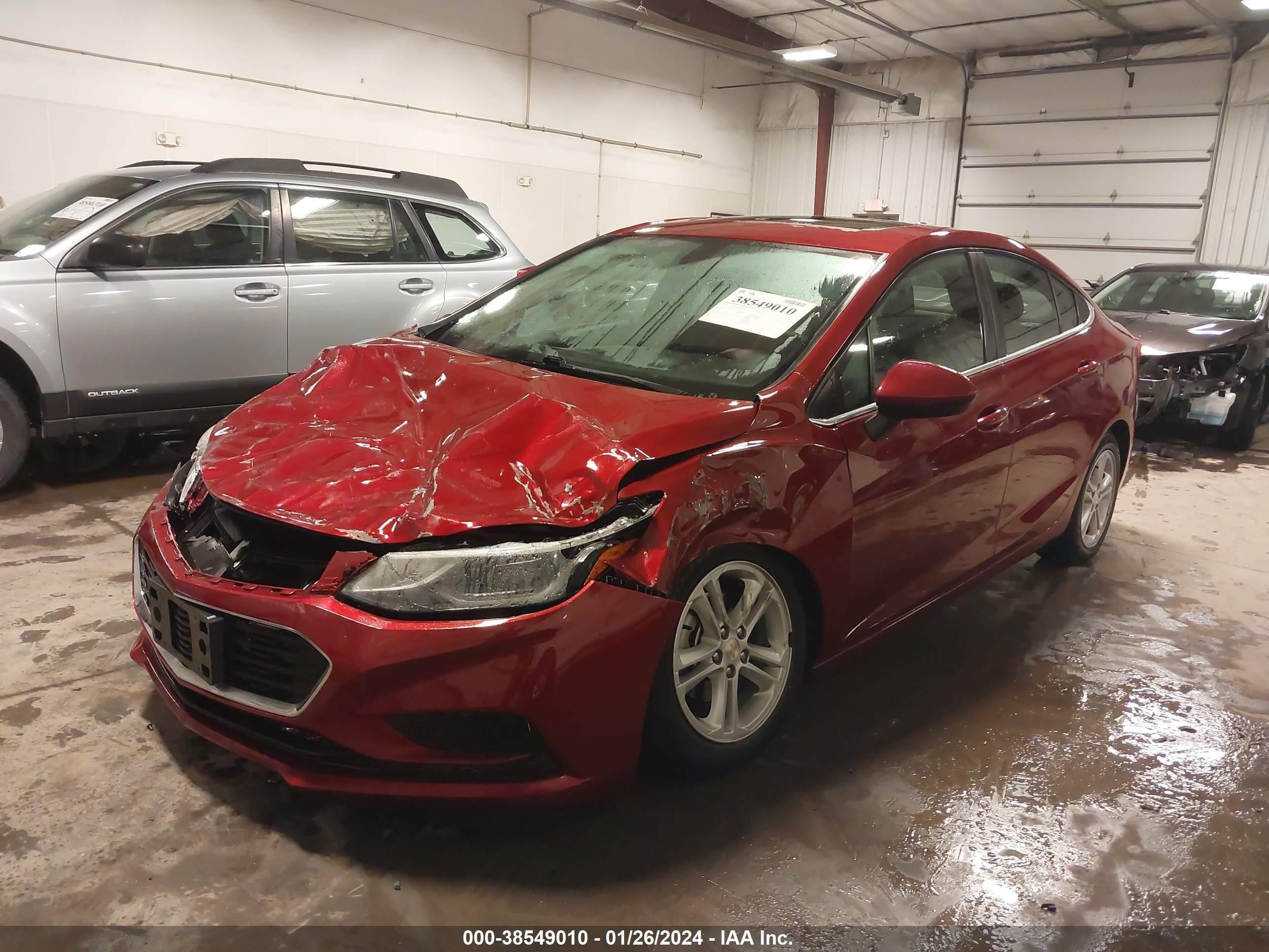 Photo 1 VIN: 1G1BE5SM1J7231952 - CHEVROLET CRUZE 