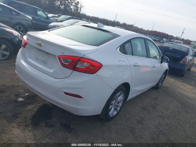 Photo 3 VIN: 1G1BE5SM1K7114728 - CHEVROLET CRUZE 