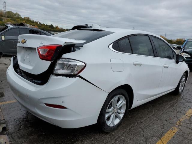 Photo 3 VIN: 1G1BE5SM1K7131139 - CHEVROLET CRUZE LT 