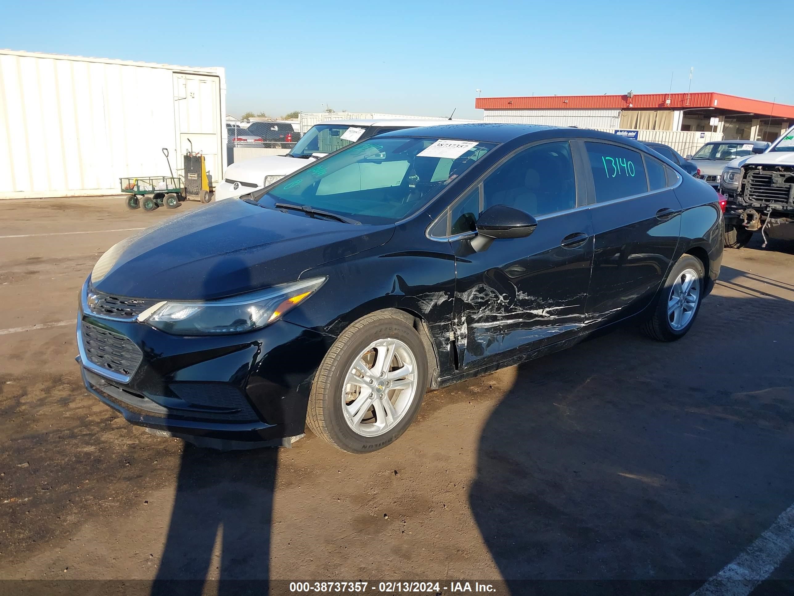 Photo 1 VIN: 1G1BE5SM2H7127643 - CHEVROLET CRUZE 