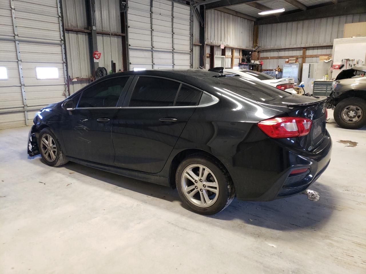 Photo 1 VIN: 1G1BE5SM2H7265389 - CHEVROLET CRUZE 