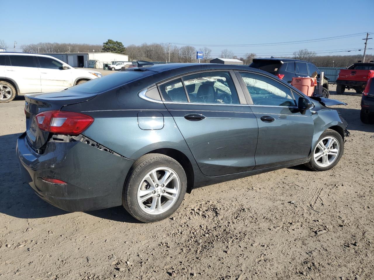 Photo 2 VIN: 1G1BE5SM2H7281091 - CHEVROLET CRUZE 