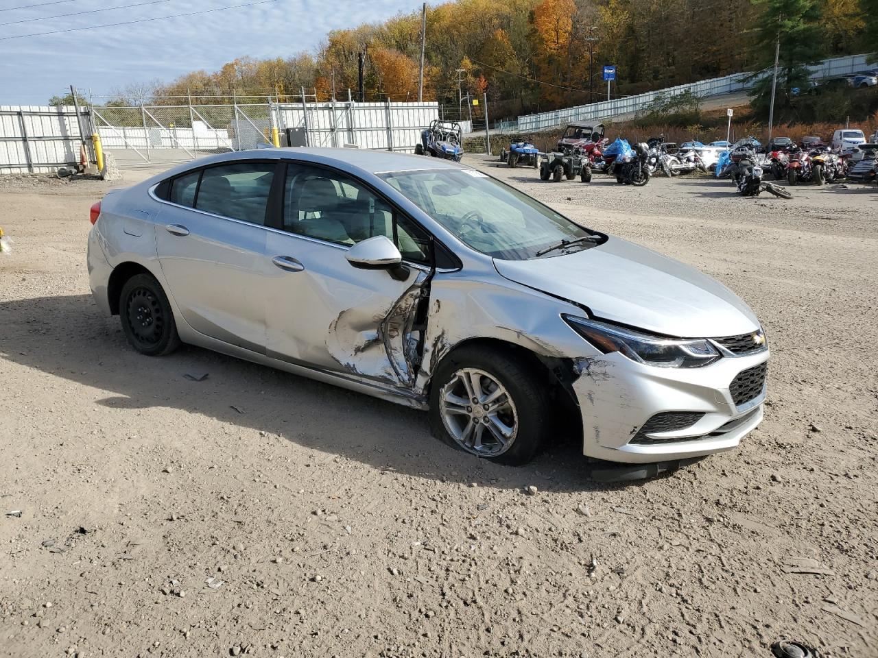 Photo 3 VIN: 1G1BE5SM2J7122044 - CHEVROLET CRUZE 