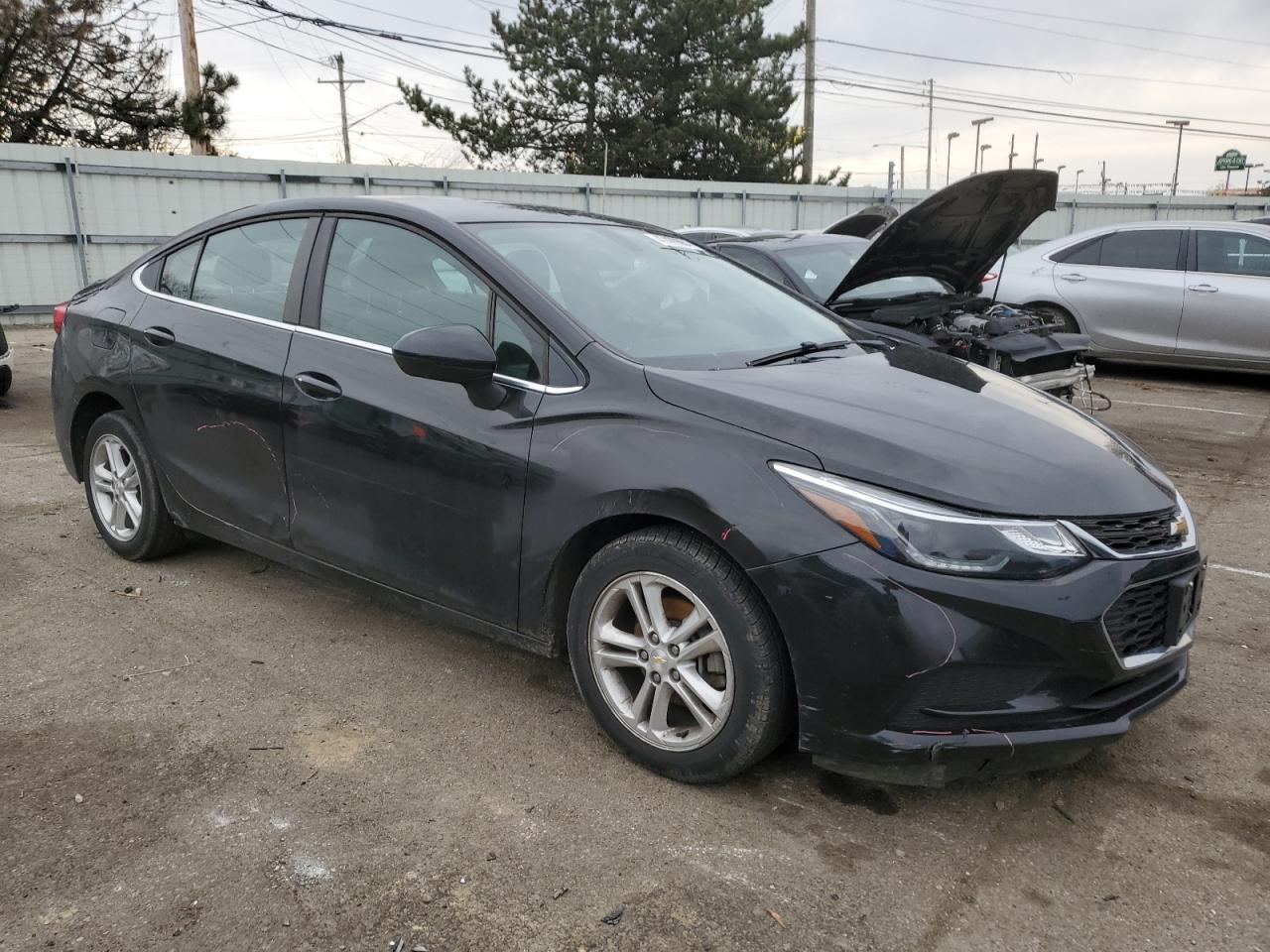 Photo 3 VIN: 1G1BE5SM2J7167484 - CHEVROLET CRUZE 