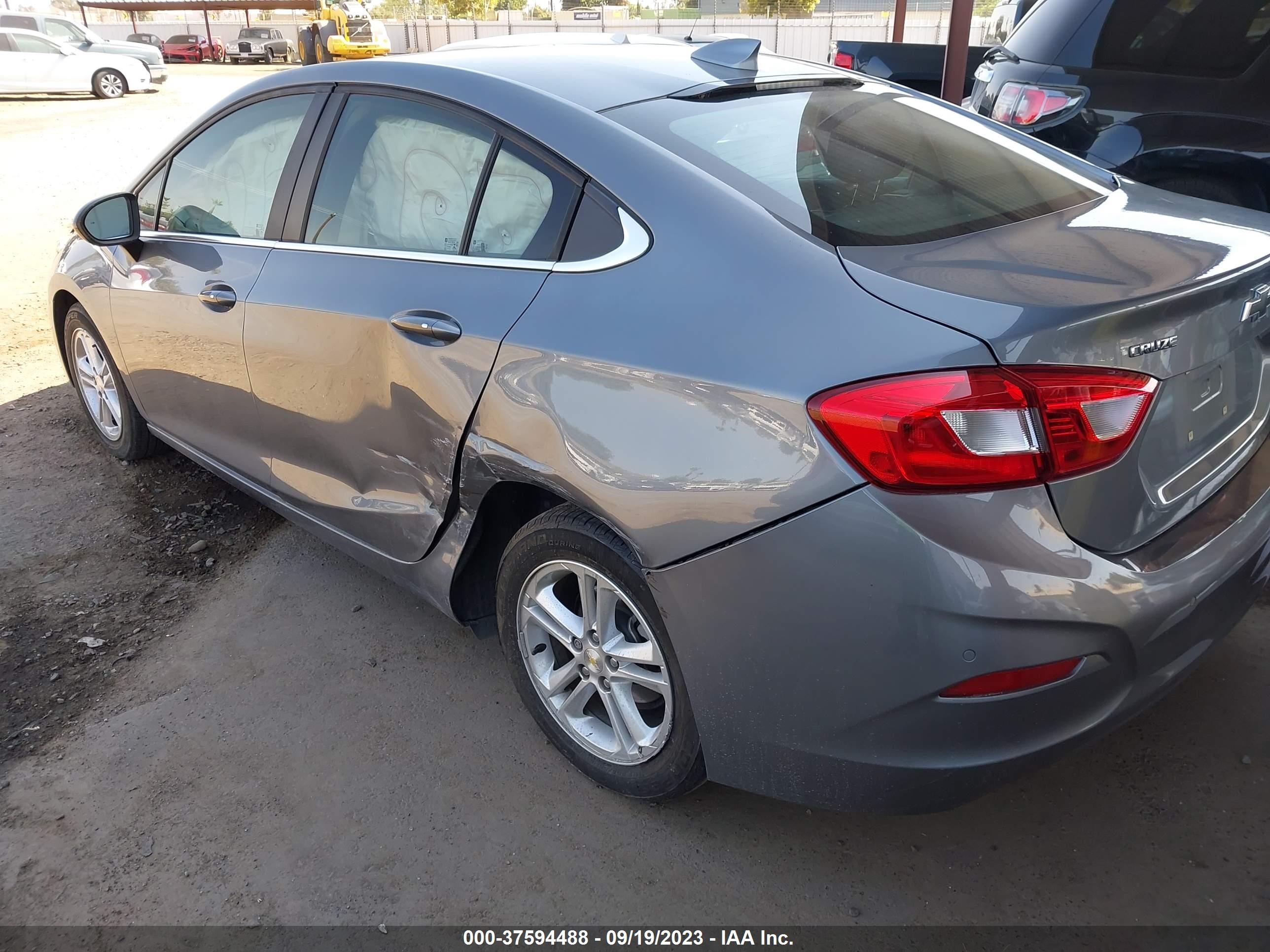 Photo 5 VIN: 1G1BE5SM2J7243351 - CHEVROLET CRUZE 