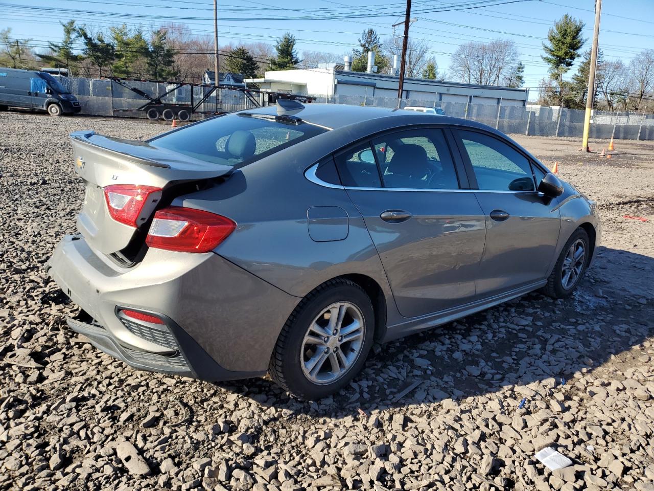 Photo 2 VIN: 1G1BE5SM3H7126081 - CHEVROLET CRUZE 