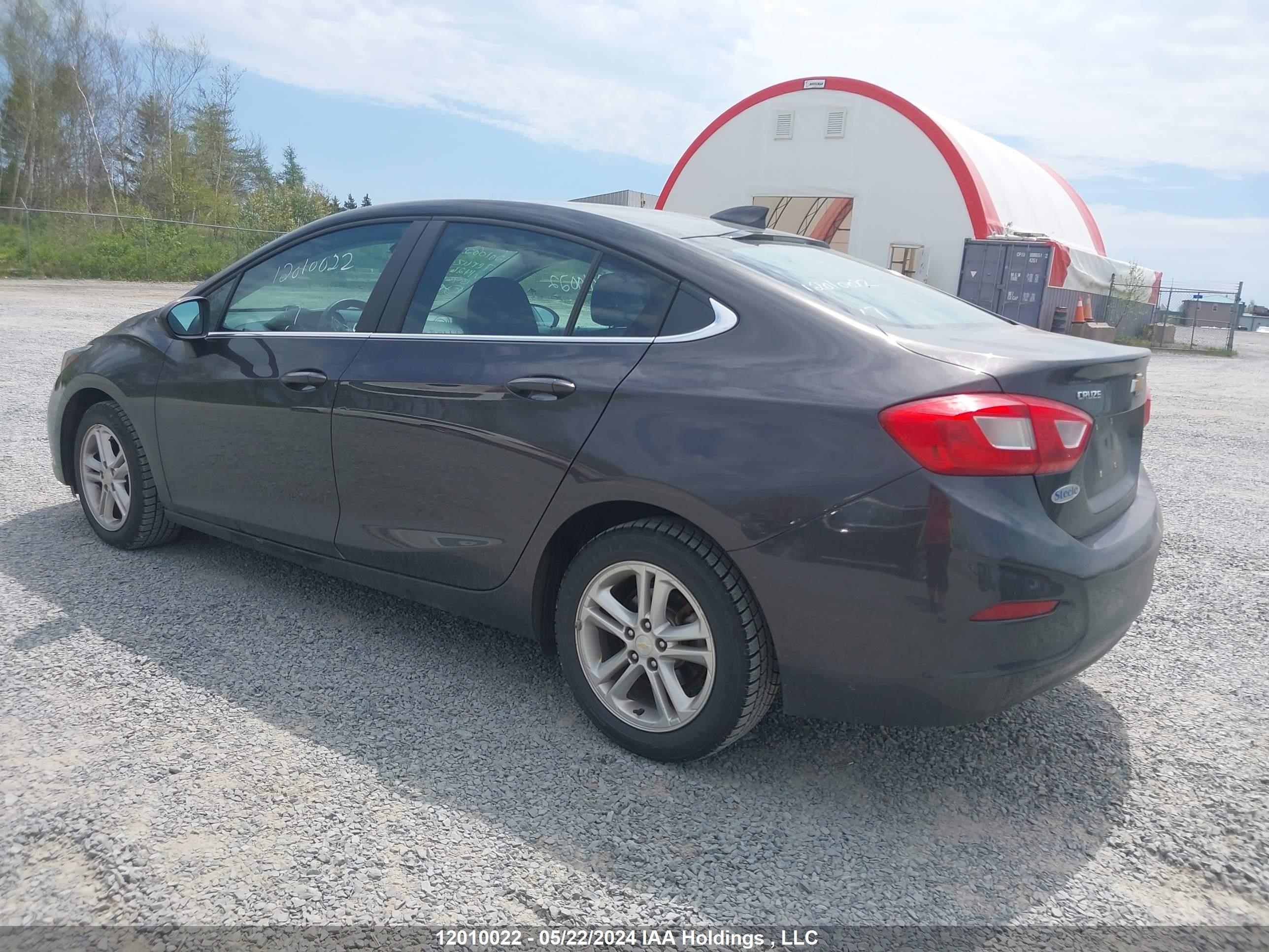 Photo 2 VIN: 1G1BE5SM3H7142653 - CHEVROLET CRUZE 