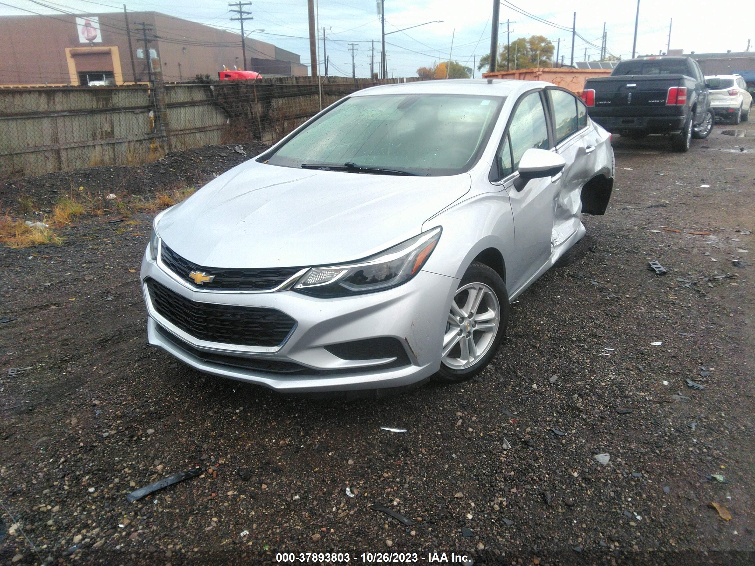 Photo 1 VIN: 1G1BE5SM3J7102952 - CHEVROLET CRUZE 