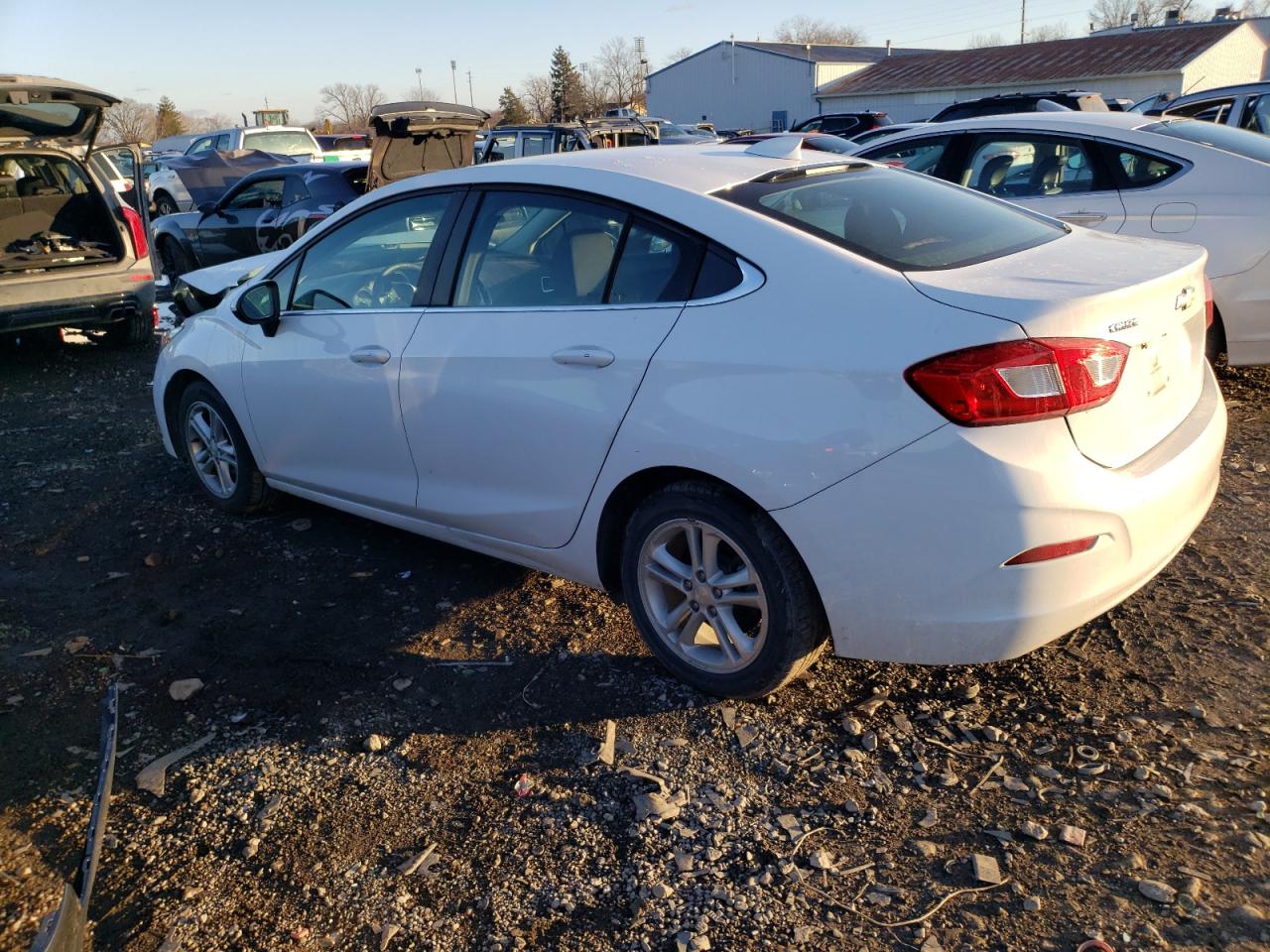 Photo 1 VIN: 1G1BE5SM3J7111005 - CHEVROLET CRUZE 