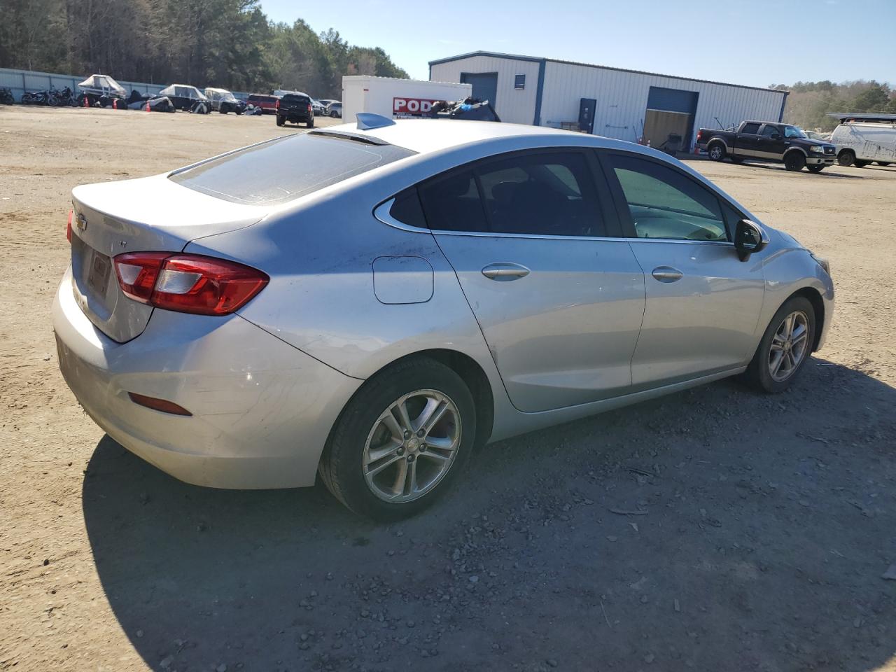 Photo 2 VIN: 1G1BE5SM4H7155153 - CHEVROLET CRUZE 