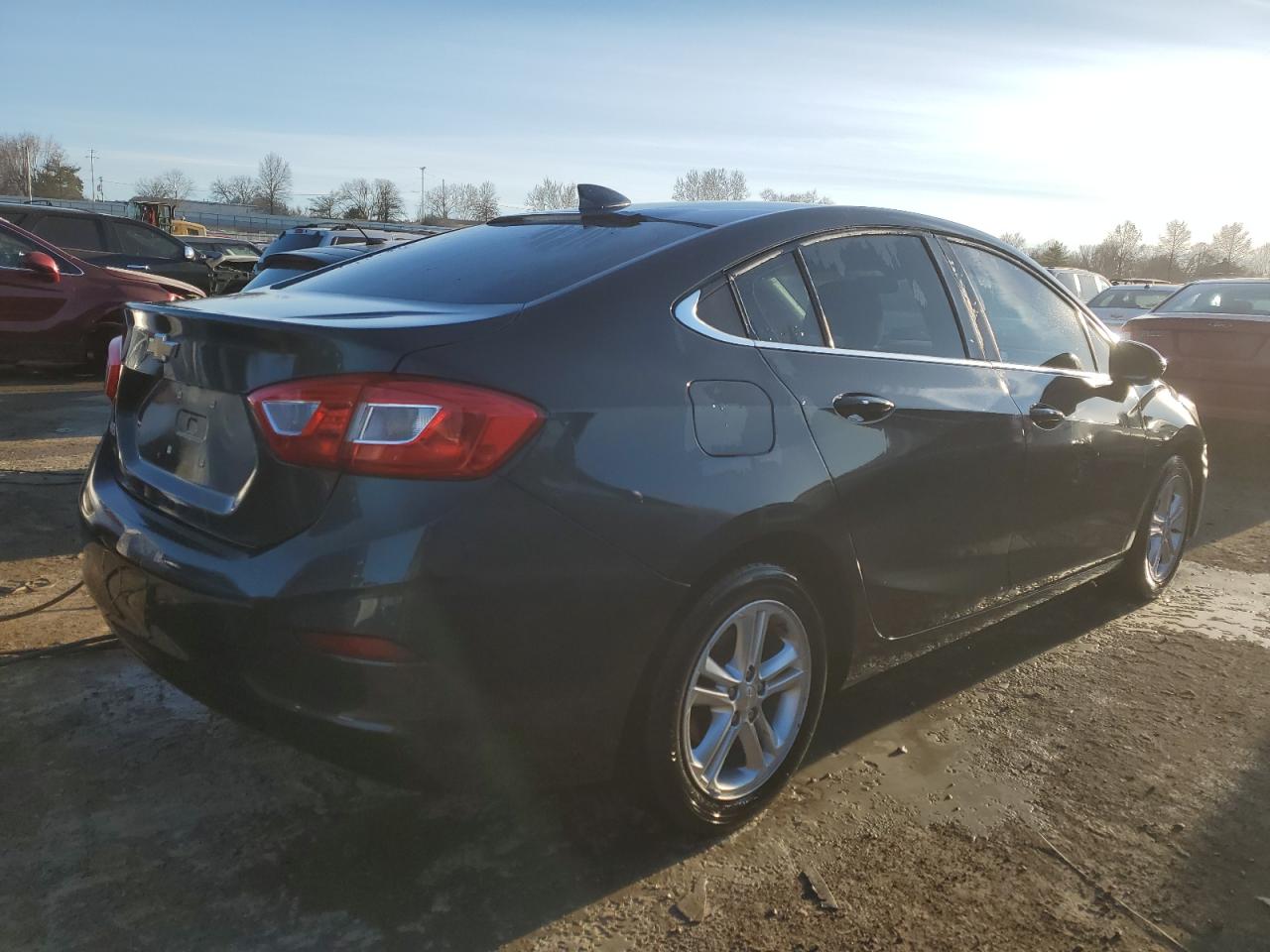 Photo 2 VIN: 1G1BE5SM4H7199850 - CHEVROLET CRUZE 