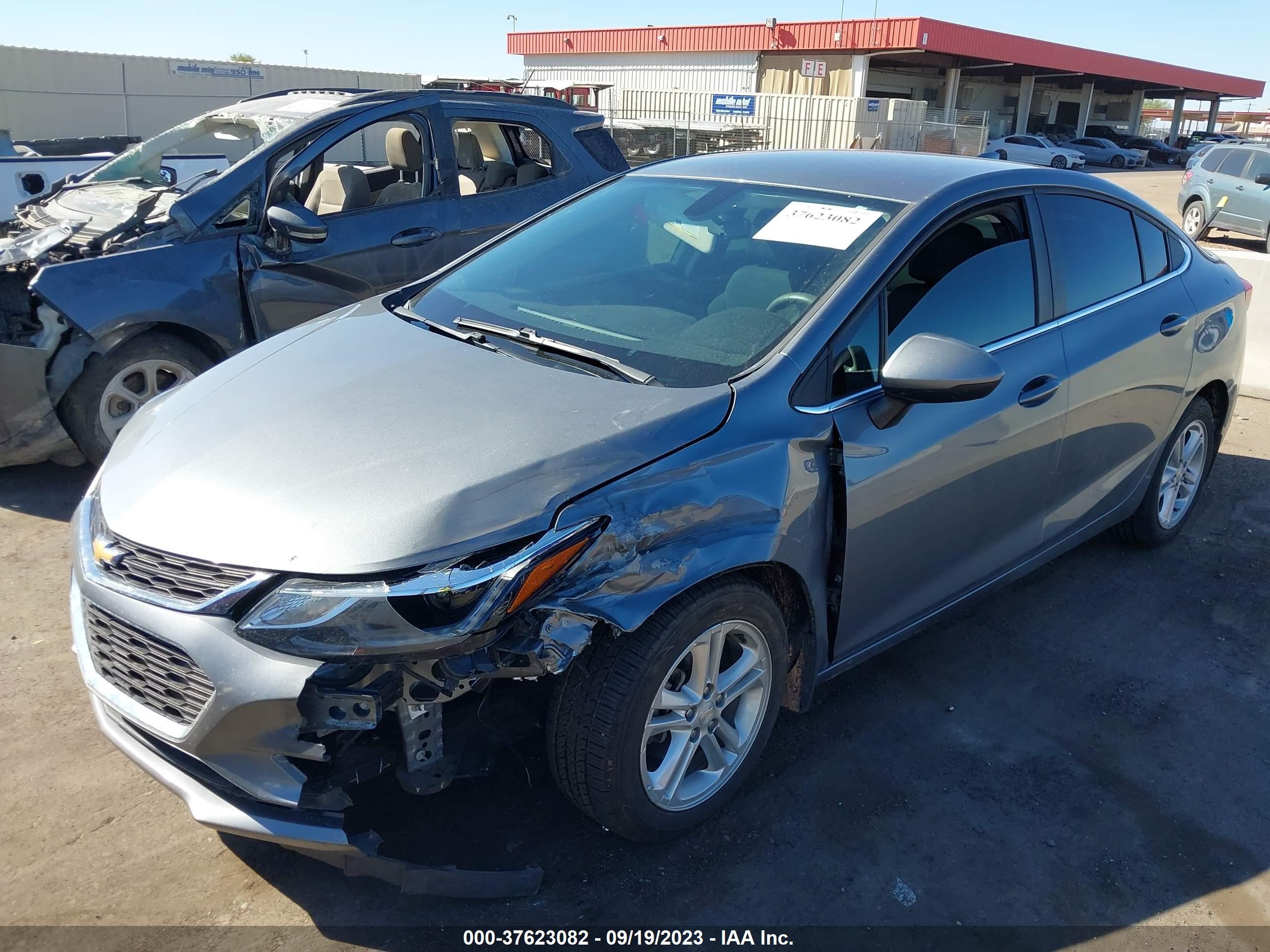 Photo 1 VIN: 1G1BE5SM4J7127780 - CHEVROLET CRUZE 