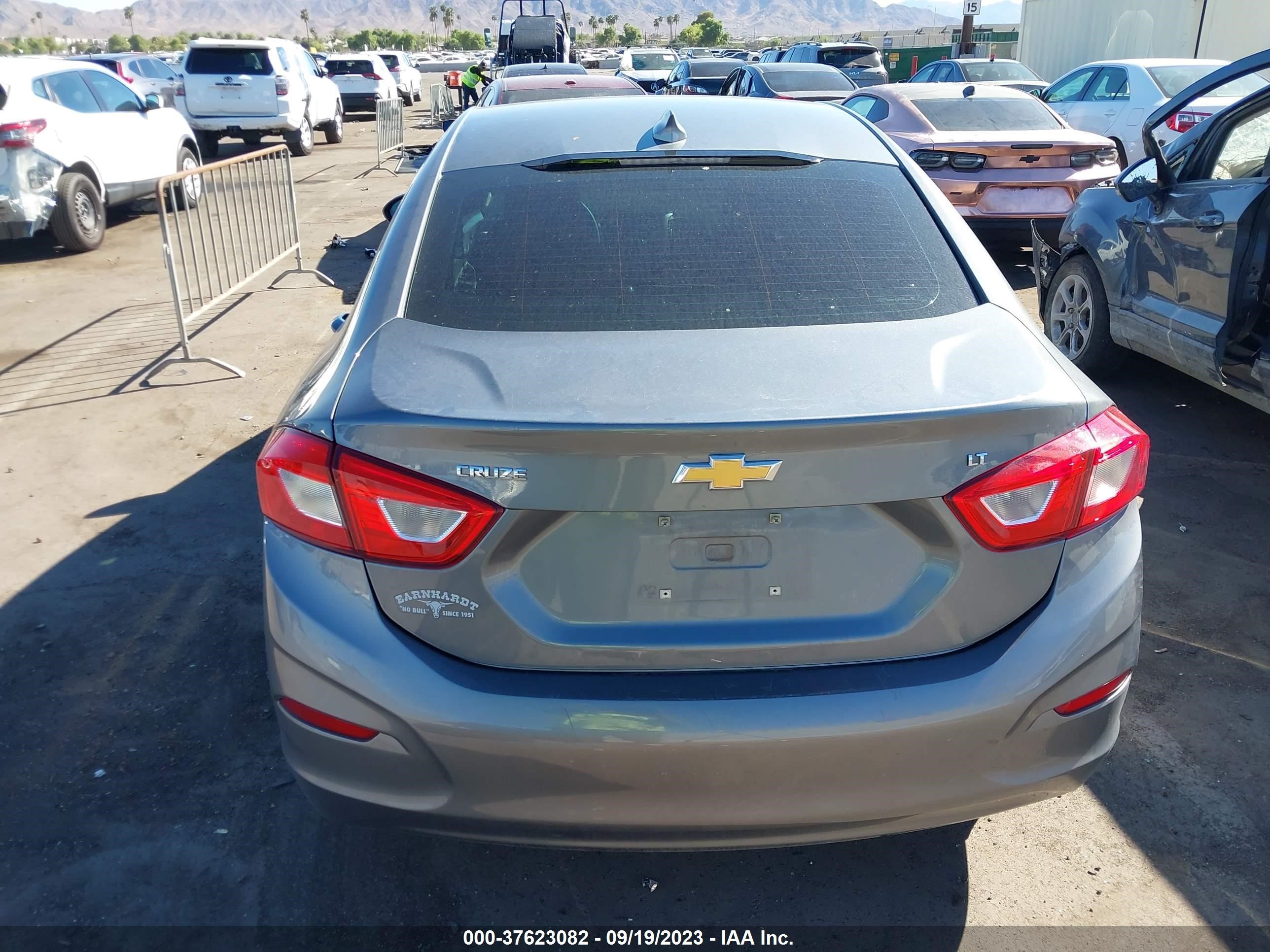 Photo 15 VIN: 1G1BE5SM4J7127780 - CHEVROLET CRUZE 